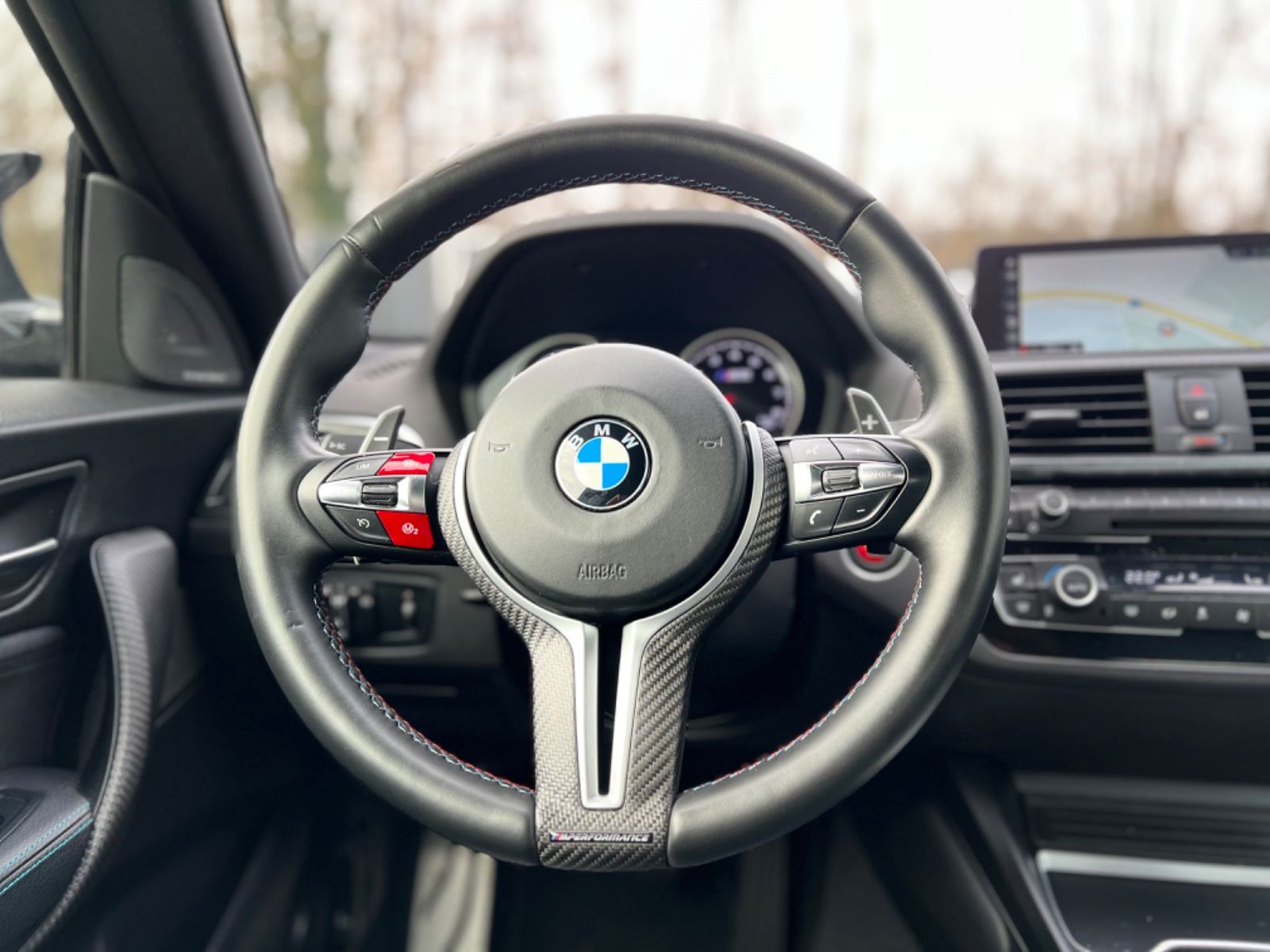 Fahrzeugabbildung BMW M2  COMPETITION*M-PERFOMANCE*CARBON*H&K*VOLL-LED