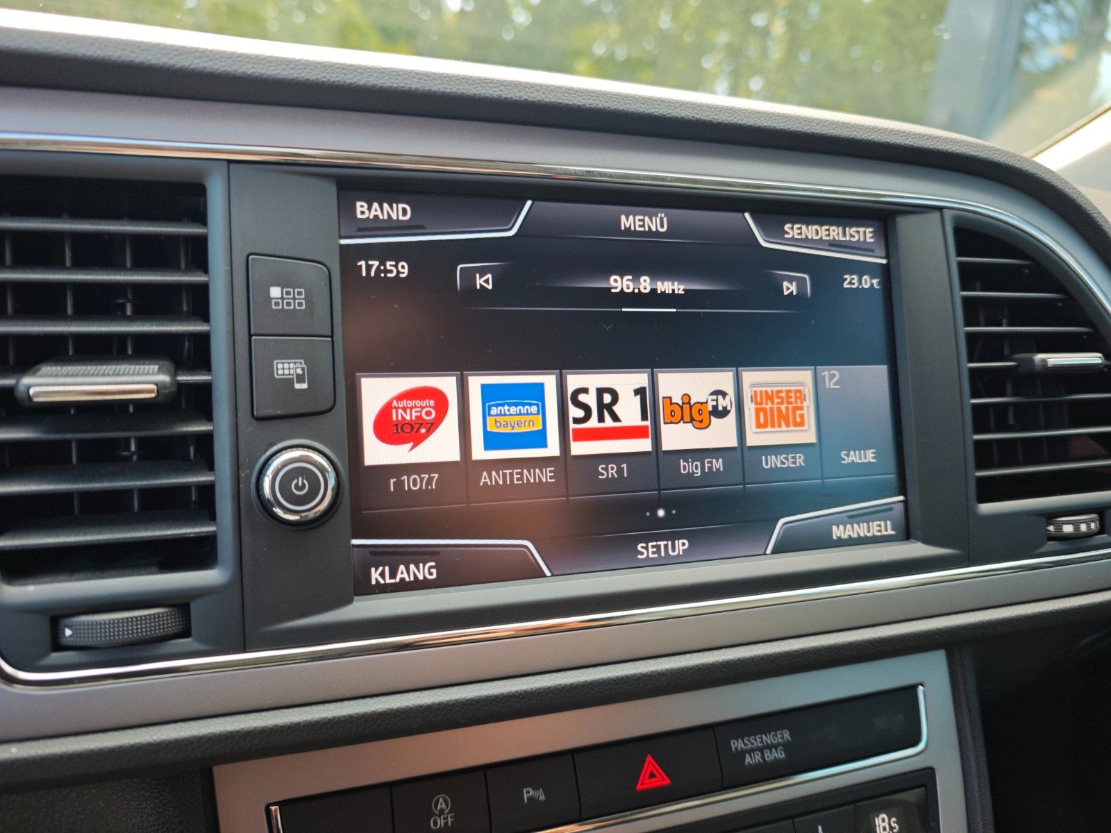 Fahrzeugabbildung SEAT Leon ST*BOSE*VIRTUAL*AHK*KLIMAAUTO*SHZ*KAMERA*