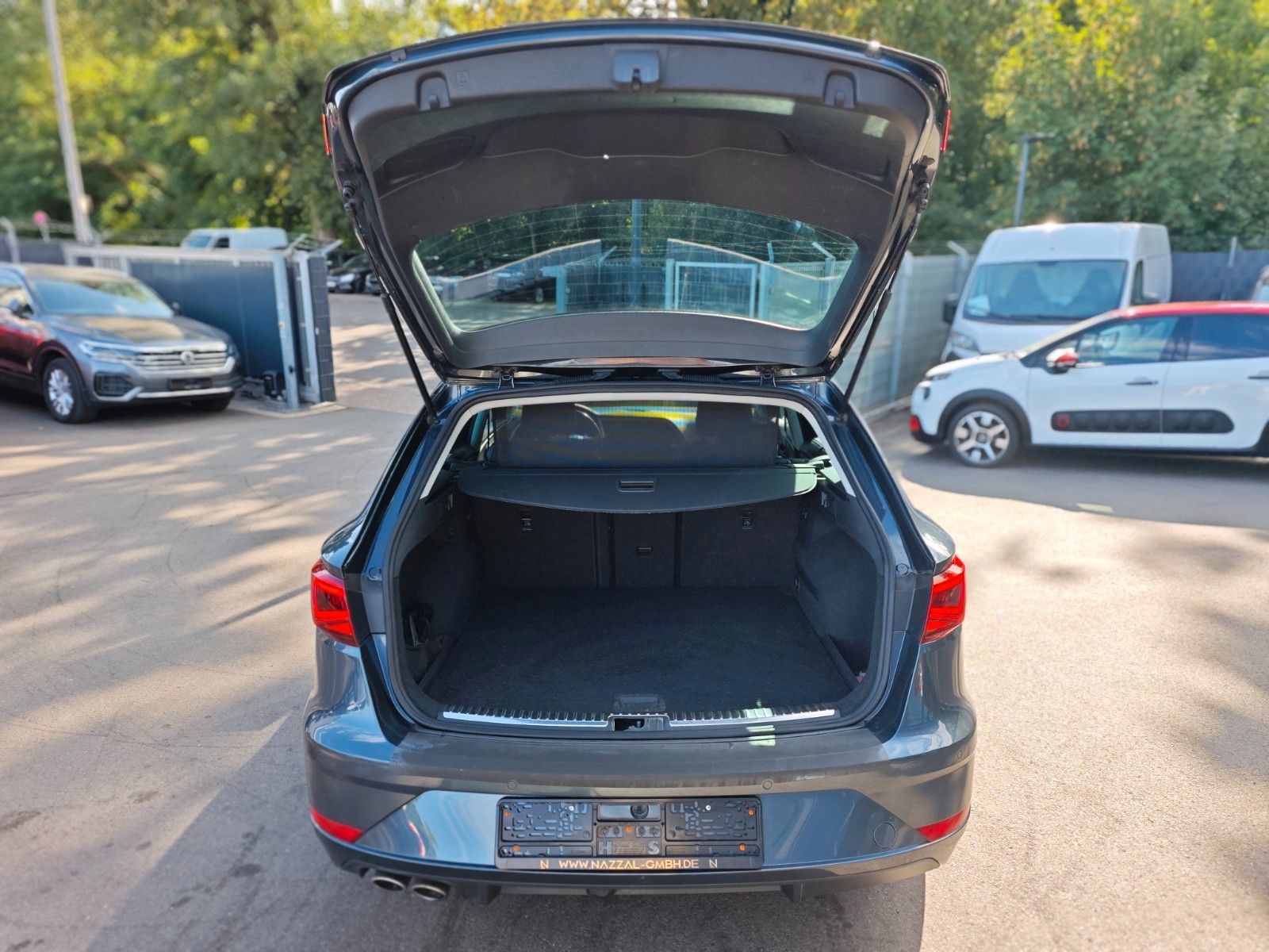 Fahrzeugabbildung SEAT Leon ST*BOSE*VIRTUAL*AHK*KLIMAAUTO*SHZ*KAMERA*