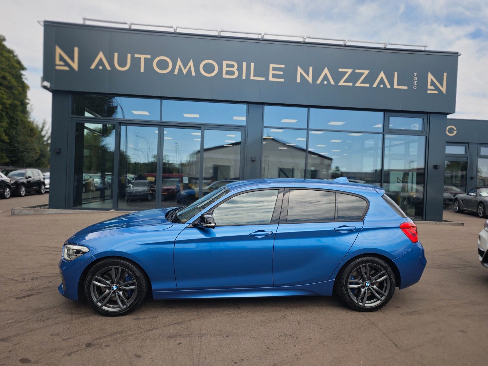 Fahrzeugabbildung BMW M135i LIMOUSINE * FACELIFT*5-TUERIG*AUT*LED*