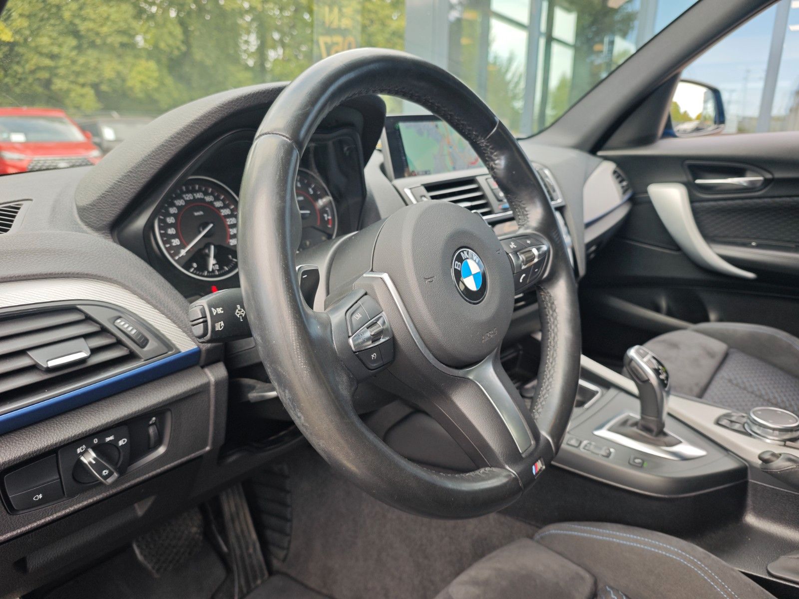 Fahrzeugabbildung BMW M135i LIMOUSINE * FACELIFT*5-TUERIG*AUT*LED*
