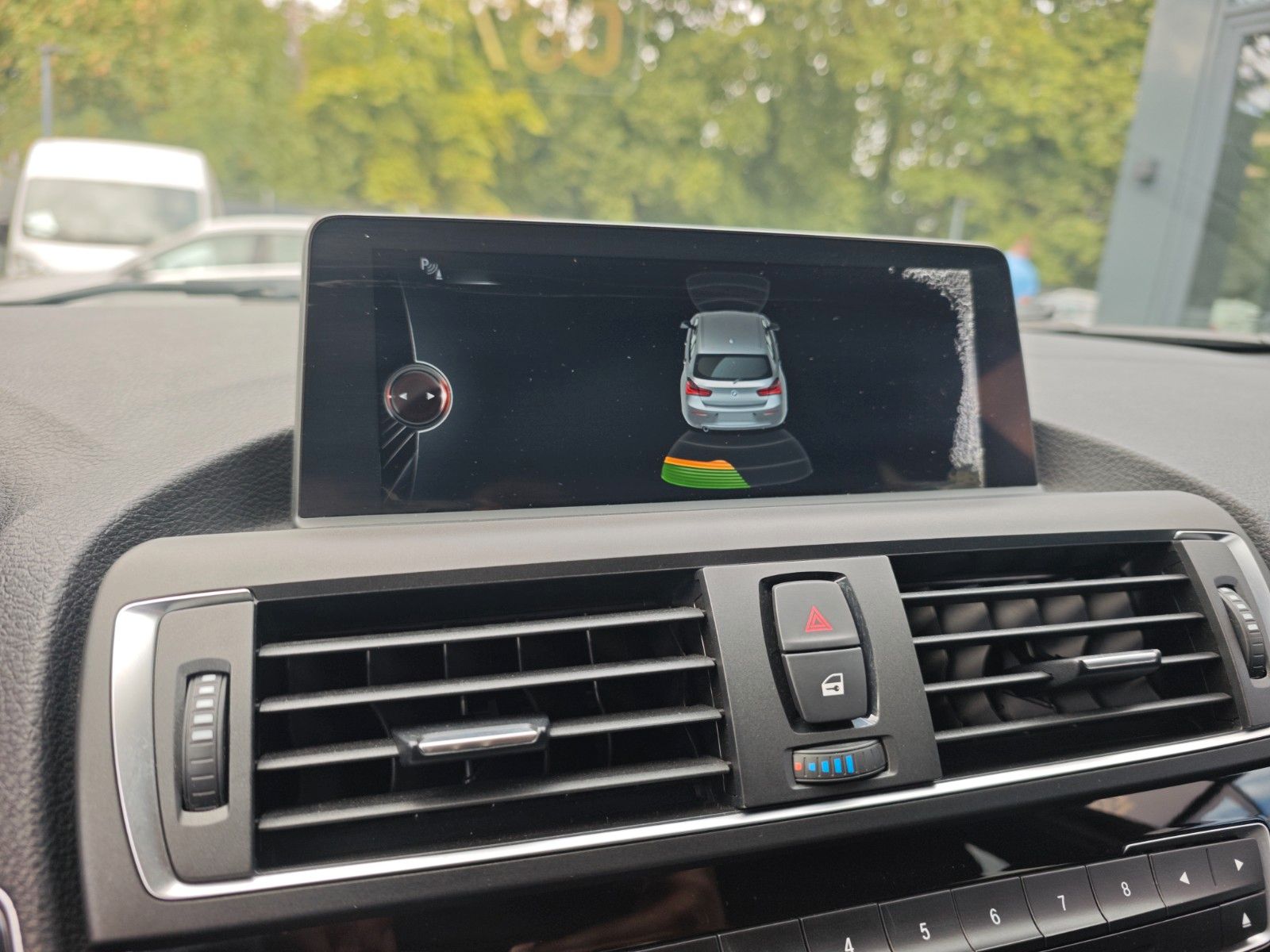 Fahrzeugabbildung BMW M135i LIMOUSINE * FACELIFT*5-TUERIG*AUT*LED*