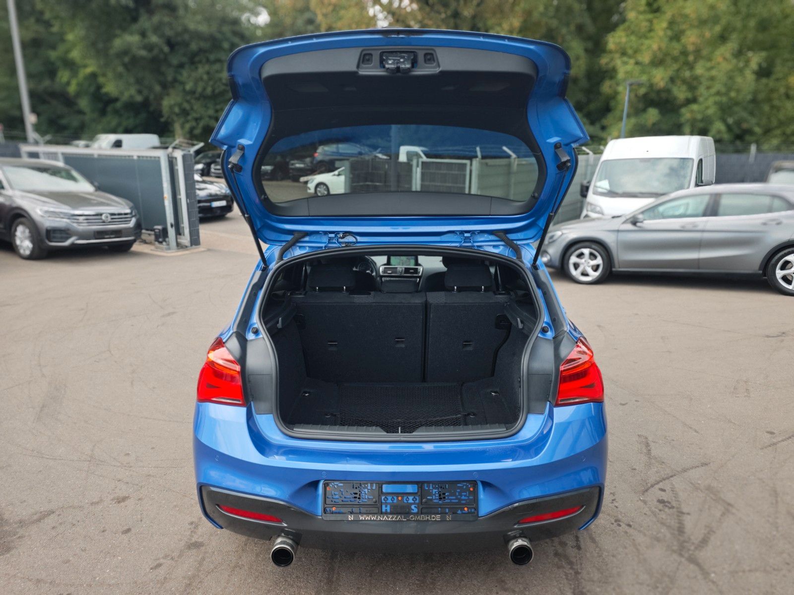 Fahrzeugabbildung BMW M135i LIMOUSINE * FACELIFT*5-TUERIG*AUT*LED*