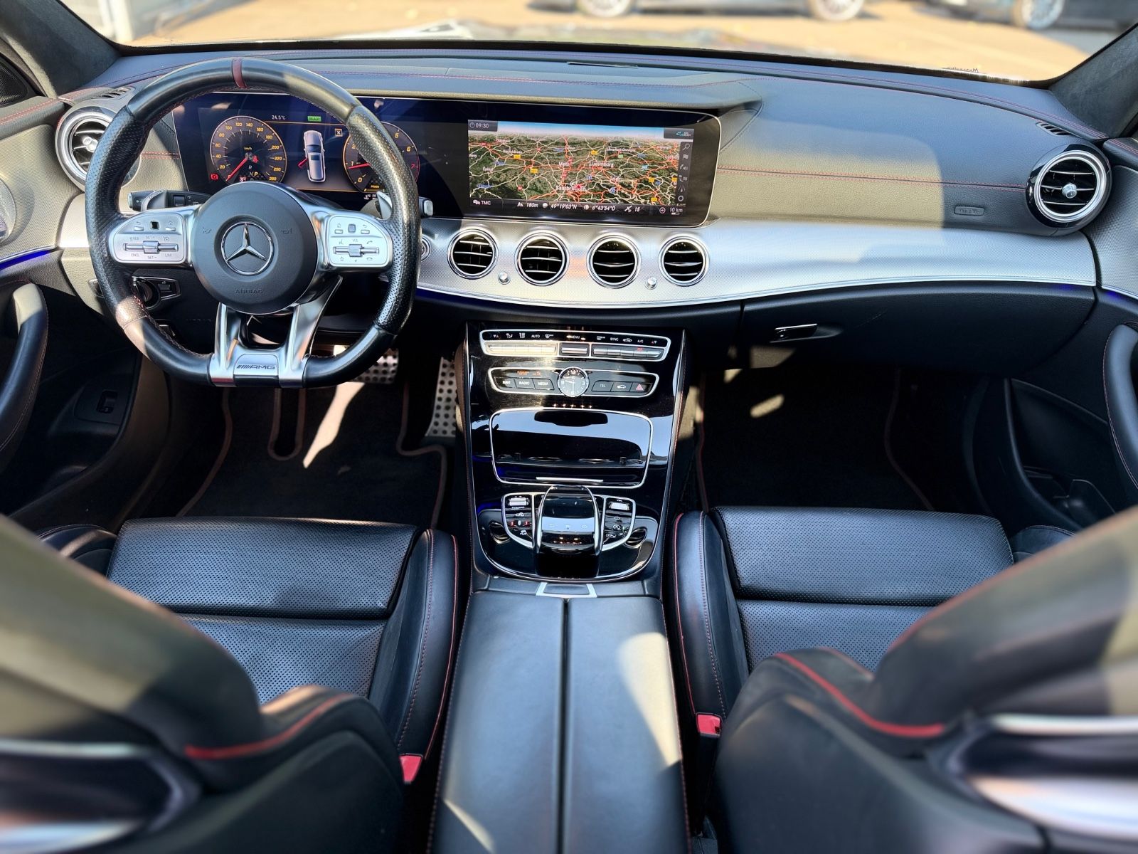 Fahrzeugabbildung Mercedes-Benz E 53 AMG T 4M+*NIGHT*PERFORMANCE*PANORAMA*360°*