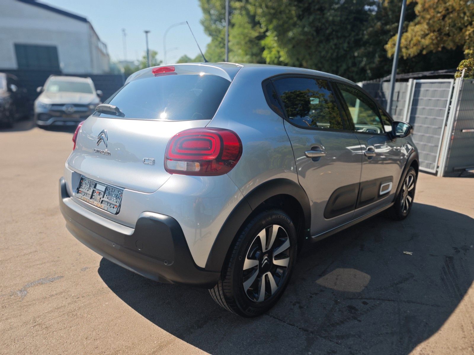 Fahrzeugabbildung Citroën C3 MAX *STYLE PAKET*1.HD*NAVI*ASSIST PAKET*5.TÜR