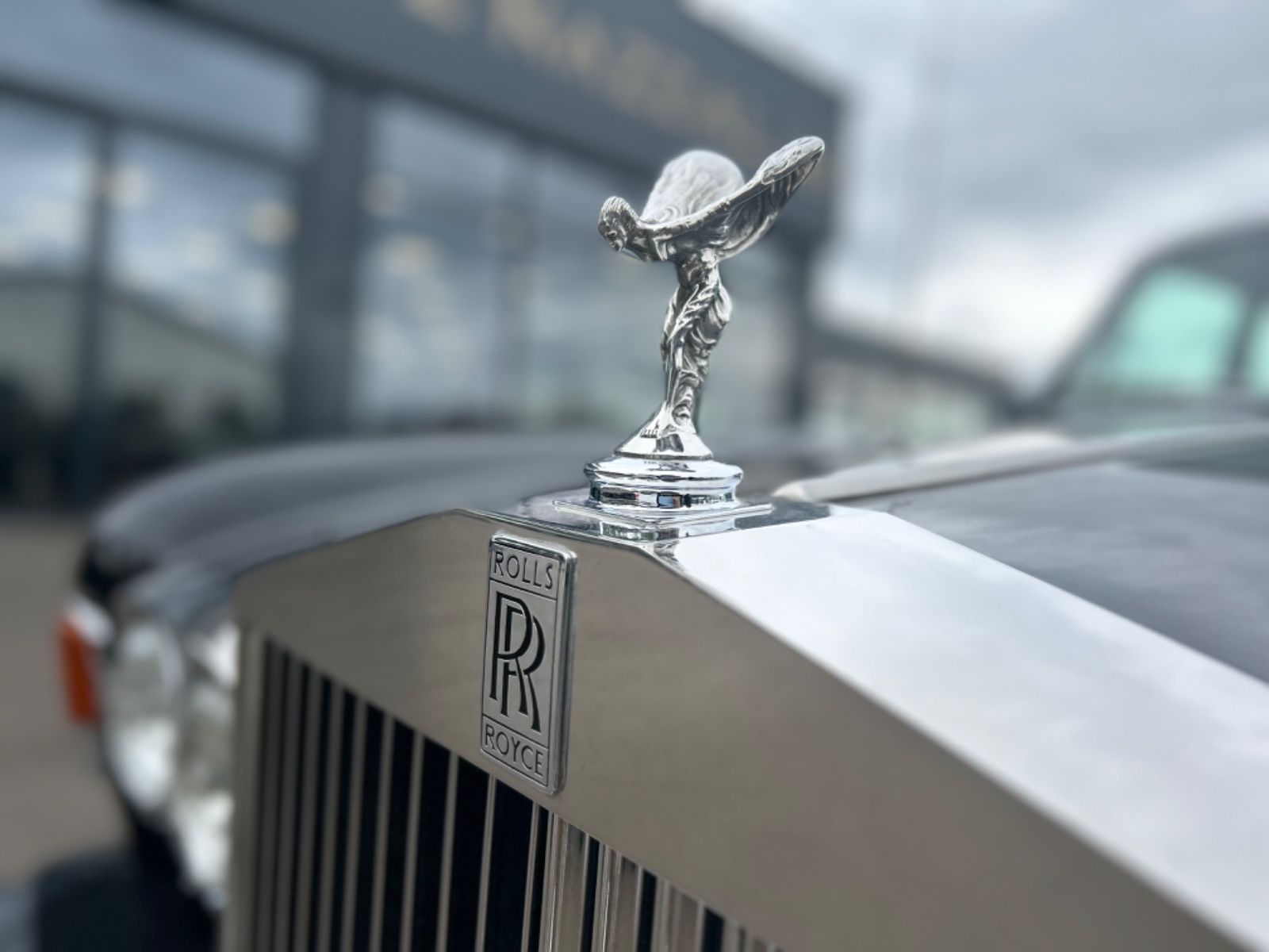 Fahrzeugabbildung Rolls-Royce SILVER SHADOW II 6,6l*TOP*LEDER*ORIGINAL ZUSTAND