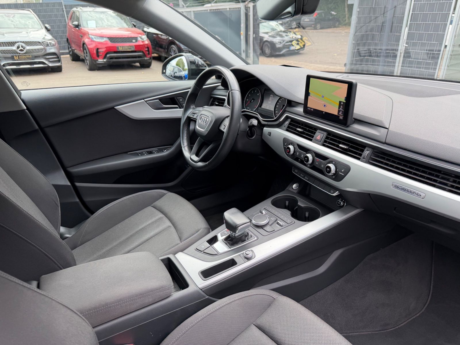 Fahrzeugabbildung Audi A4 2.0 TFSI S TRONIC QUATTRO SPORT *ALU*PDC*SHZ*