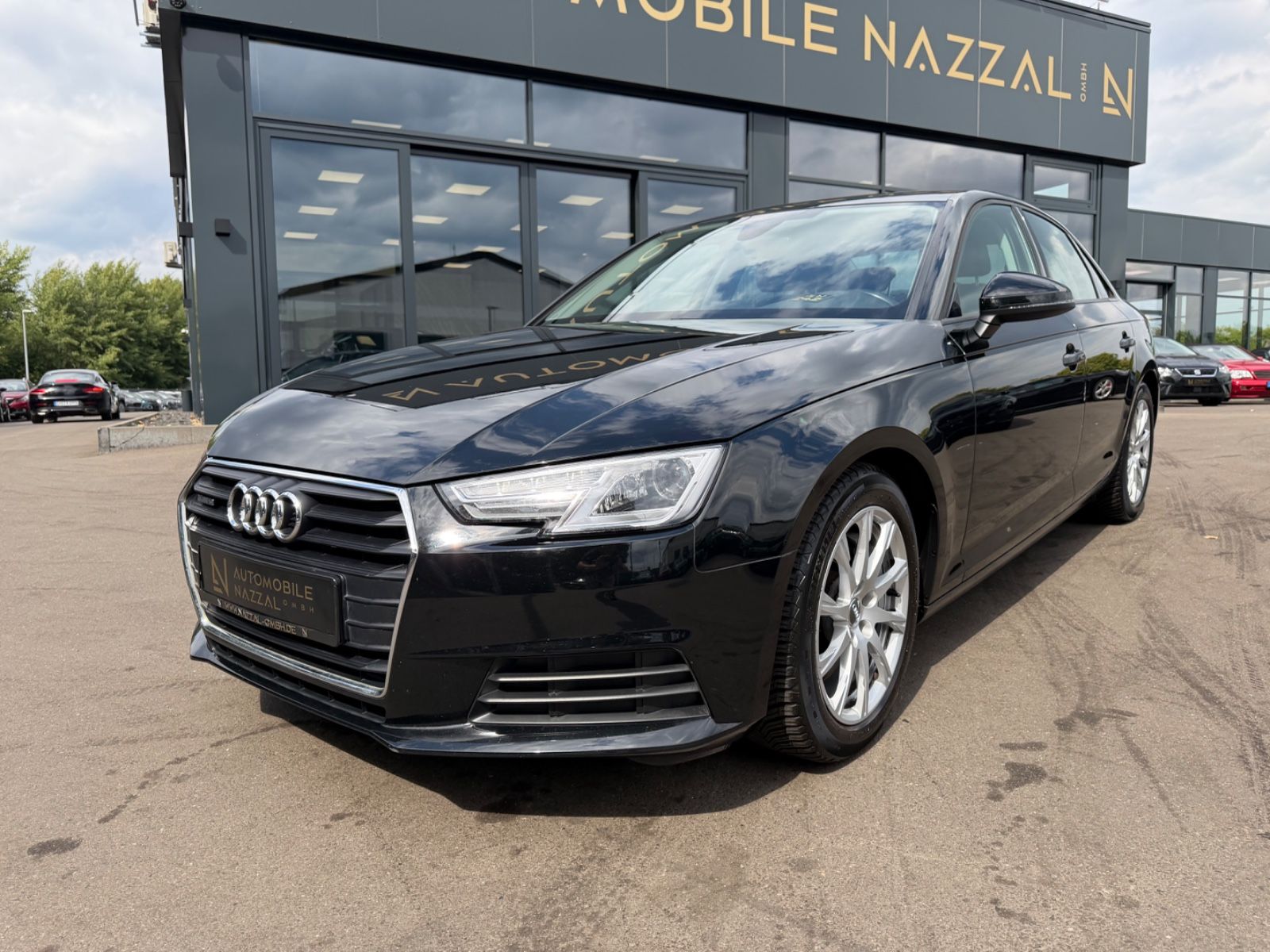 Fahrzeugabbildung Audi A4 2.0 TFSI S TRONIC QUATTRO SPORT *ALU*PDC*SHZ*