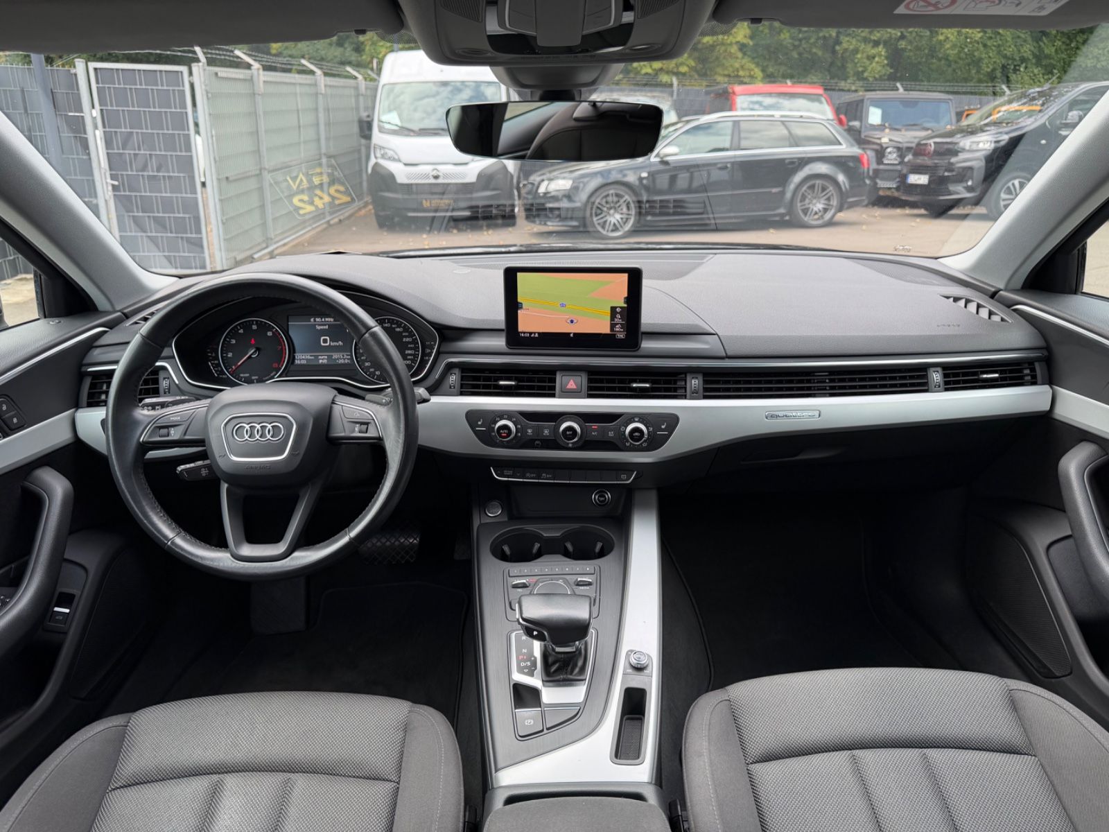 Fahrzeugabbildung Audi A4 2.0 TFSI S TRONIC QUATTRO SPORT *ALU*PDC*SHZ*