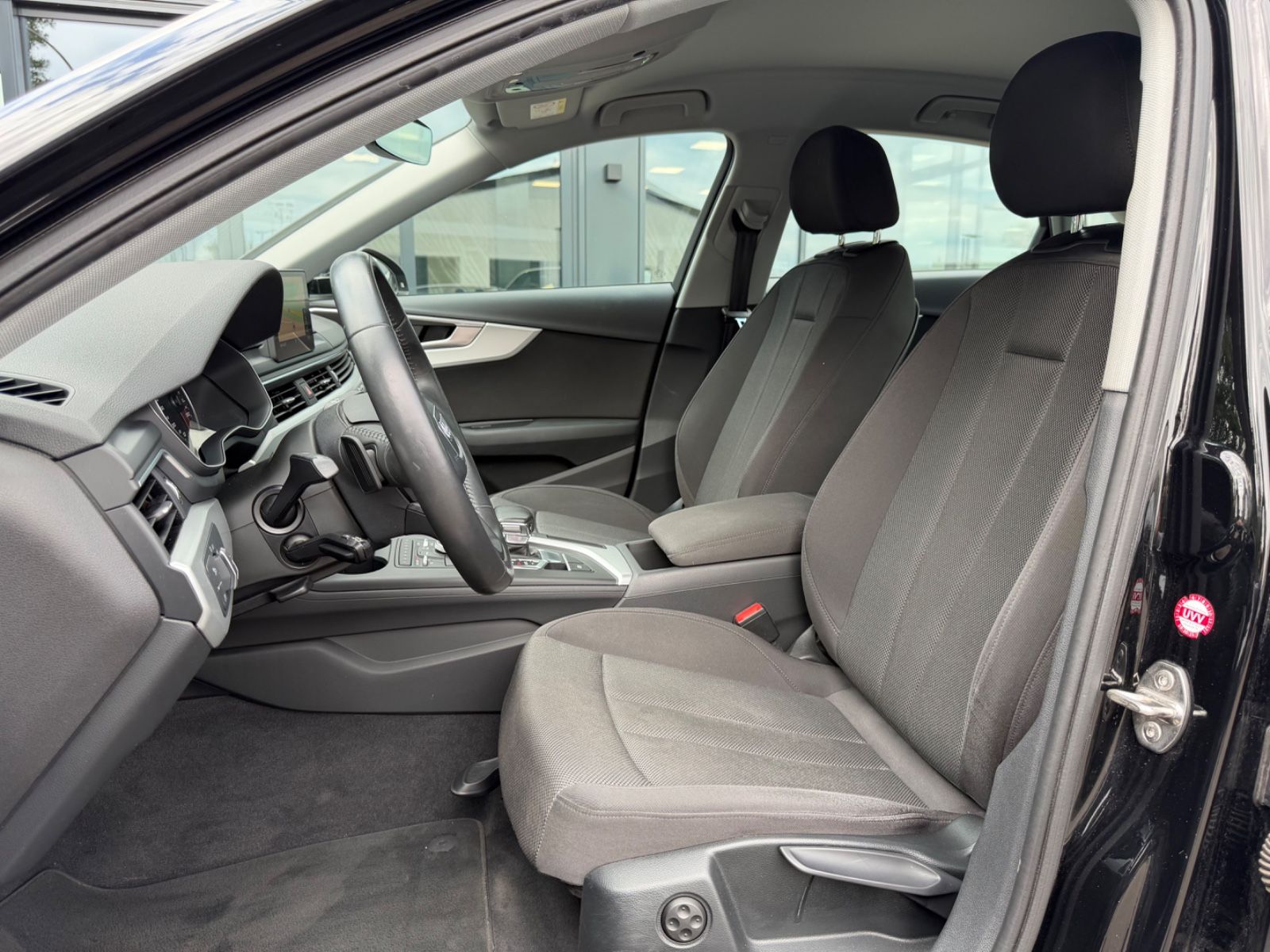 Fahrzeugabbildung Audi A4 2.0 TFSI S TRONIC QUATTRO SPORT *ALU*PDC*SHZ*