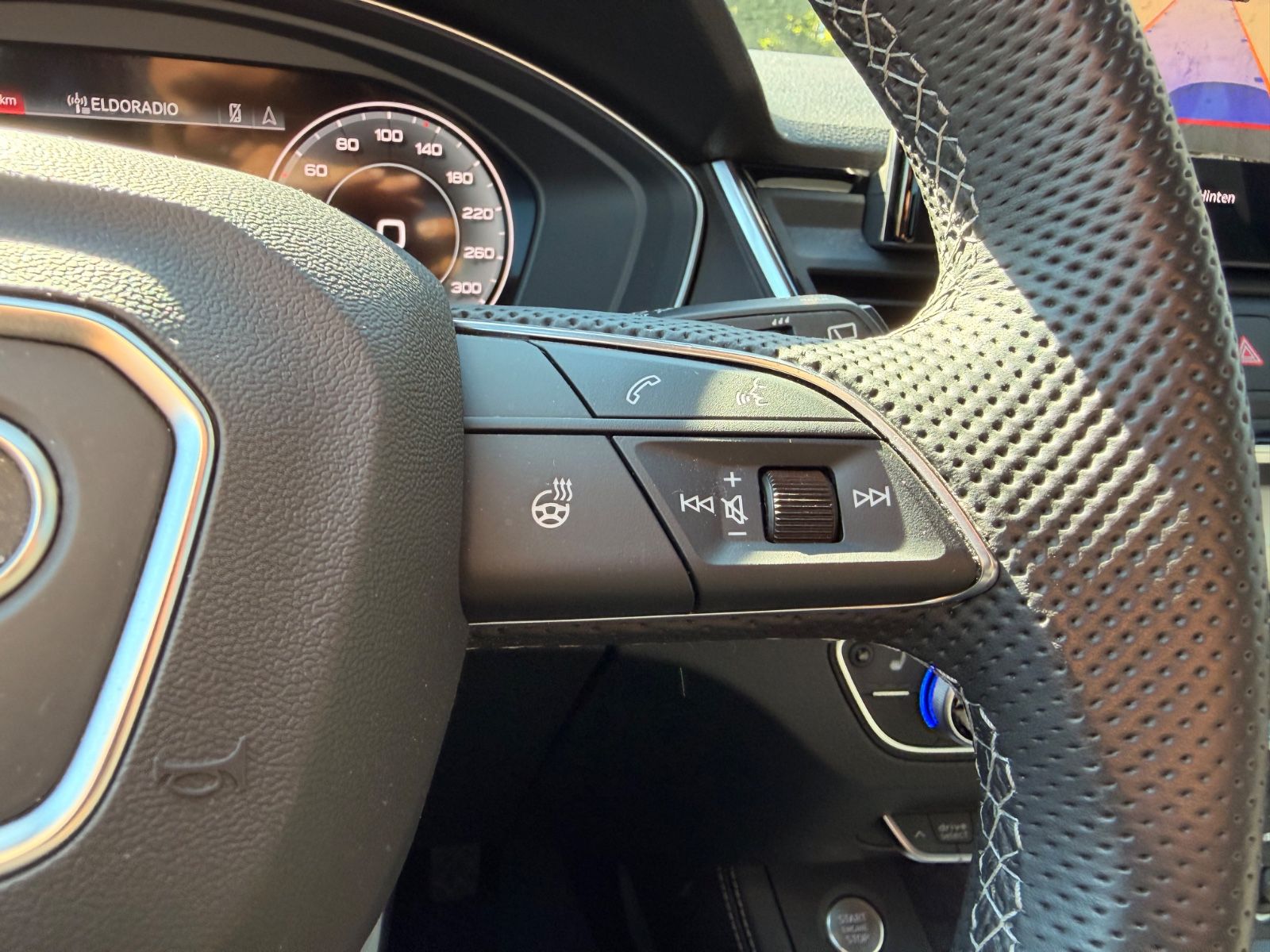 Fahrzeugabbildung Audi Q5 SPORTBACK 55TFSI E QUATTRO 3xS-LINE SPORT+*