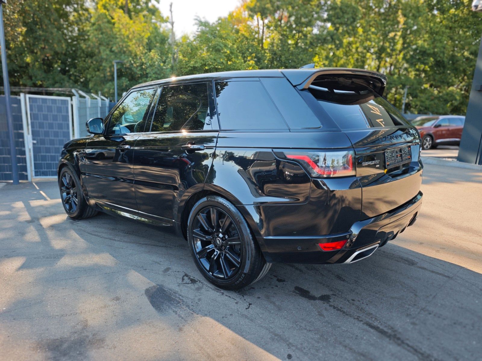 Fahrzeugabbildung Land Rover RANGE ROVER SPORT HSE DYNAMIC*PANORAMA*MERIDAN*