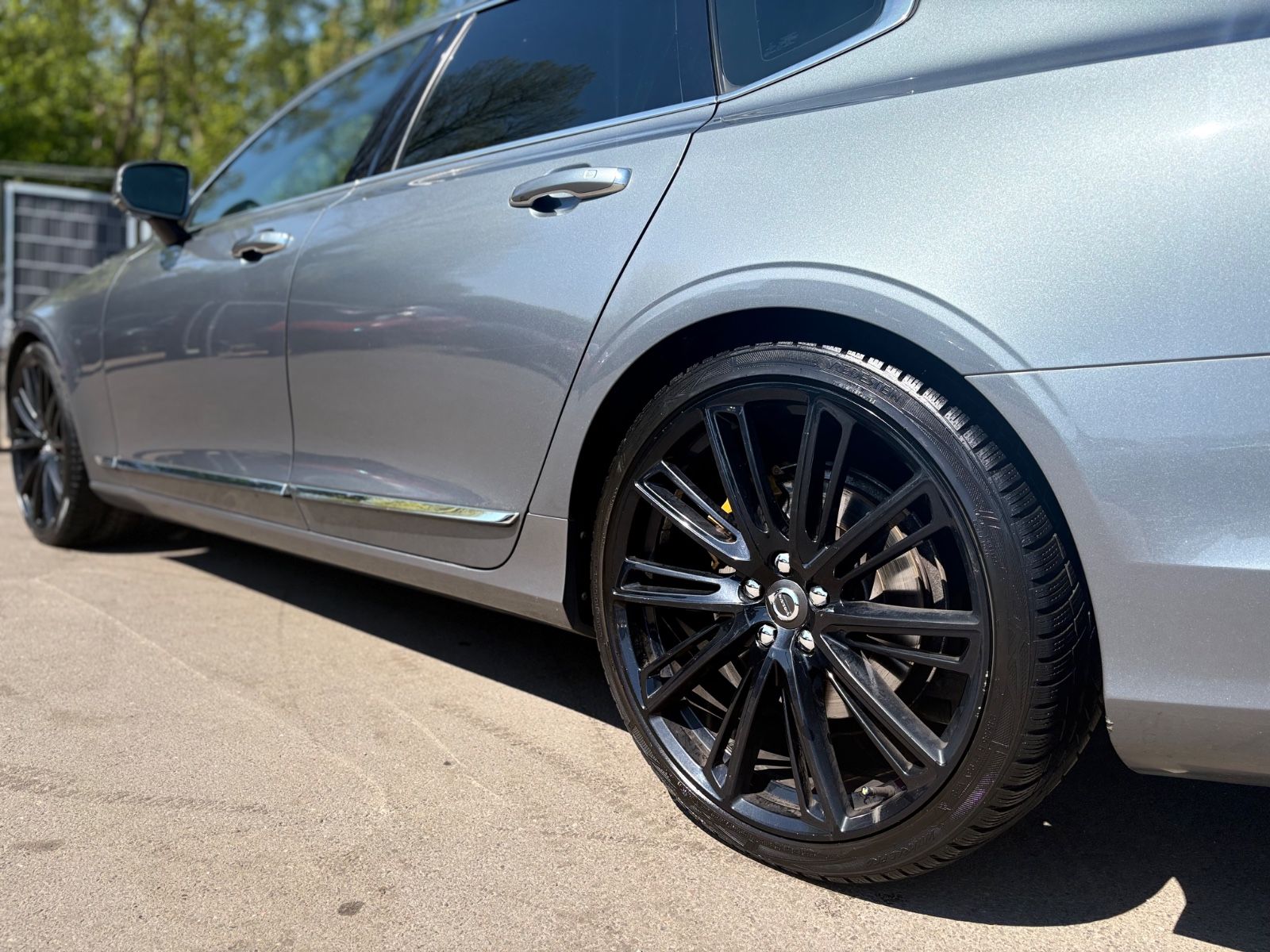 Fahrzeugabbildung Volvo S90 INSCRIPTION AWD *LED*NAVI*LEDER*SCHIEBEDACH*