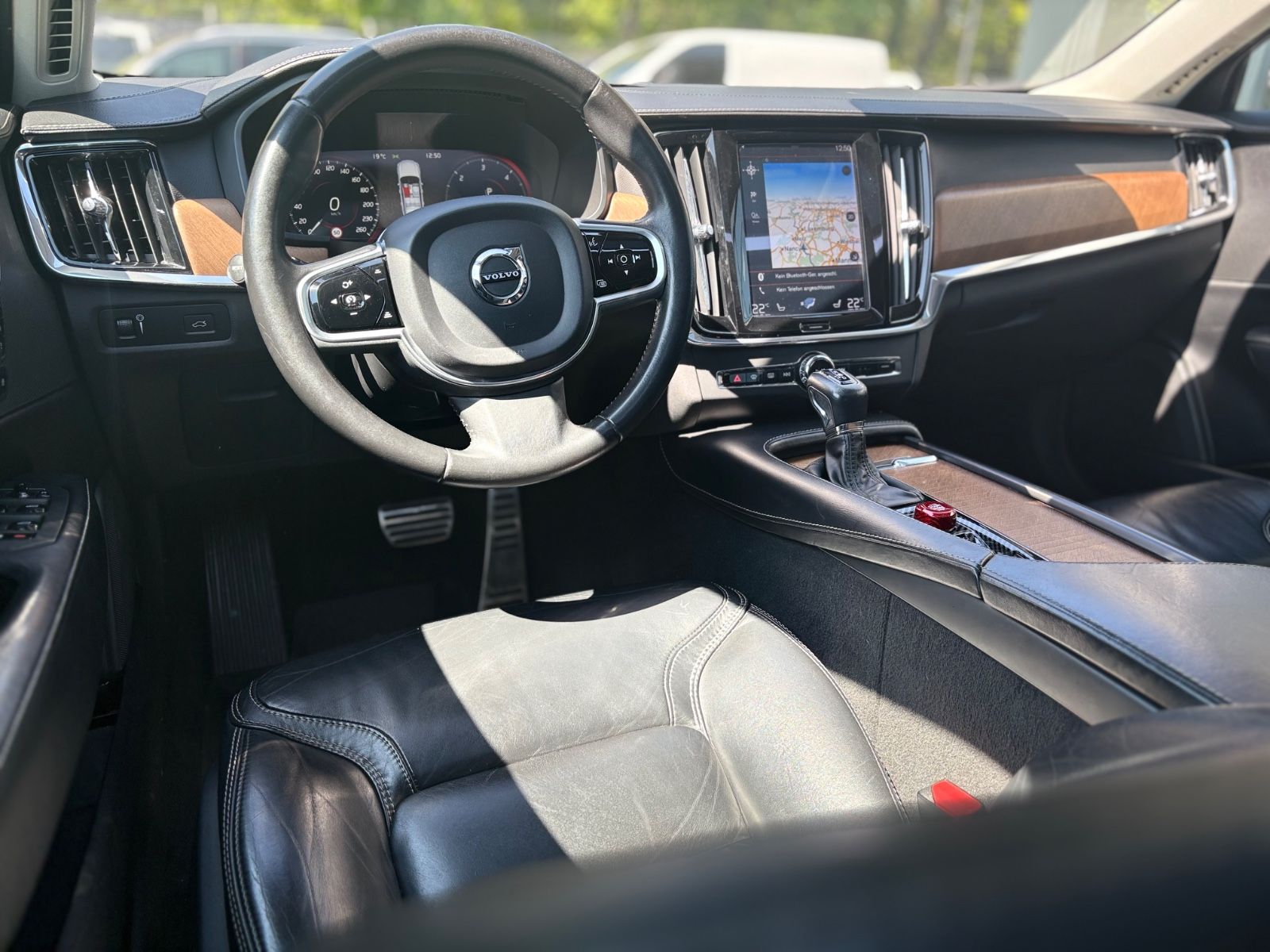 Fahrzeugabbildung Volvo S90 INSCRIPTION AWD *LED*NAVI*LEDER*SCHIEBEDACH*