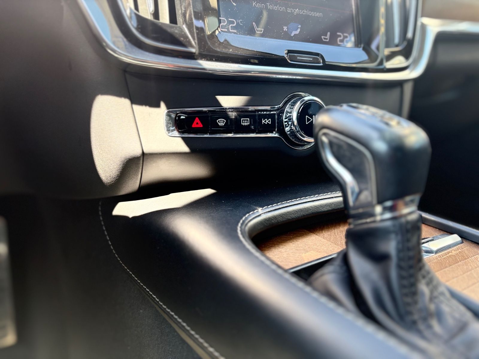 Fahrzeugabbildung Volvo S90 INSCRIPTION AWD *LED*NAVI*LEDER*SCHIEBEDACH*