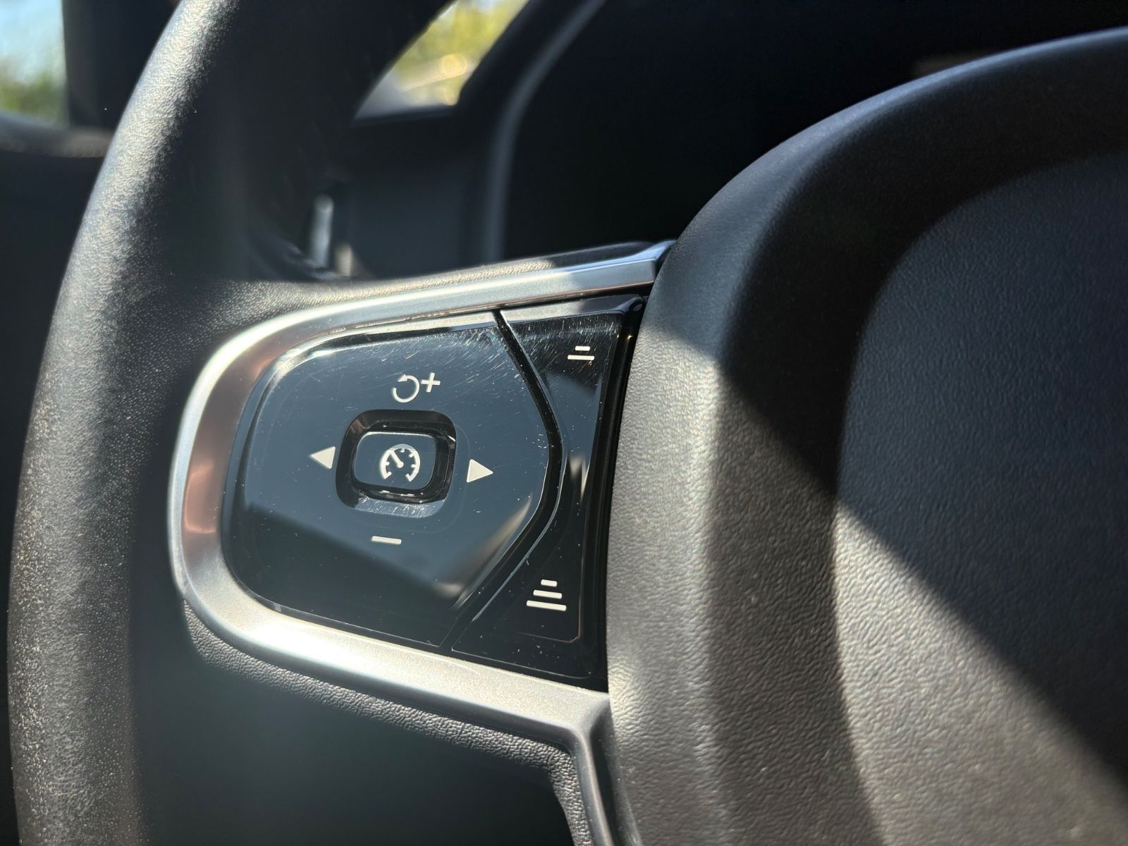 Fahrzeugabbildung Volvo S90 INSCRIPTION AWD *LED*NAVI*LEDER*SCHIEBEDACH*