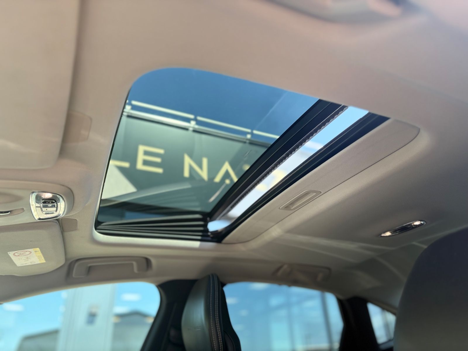 Fahrzeugabbildung Volvo S90 INSCRIPTION AWD *LED*NAVI*LEDER*SCHIEBEDACH*