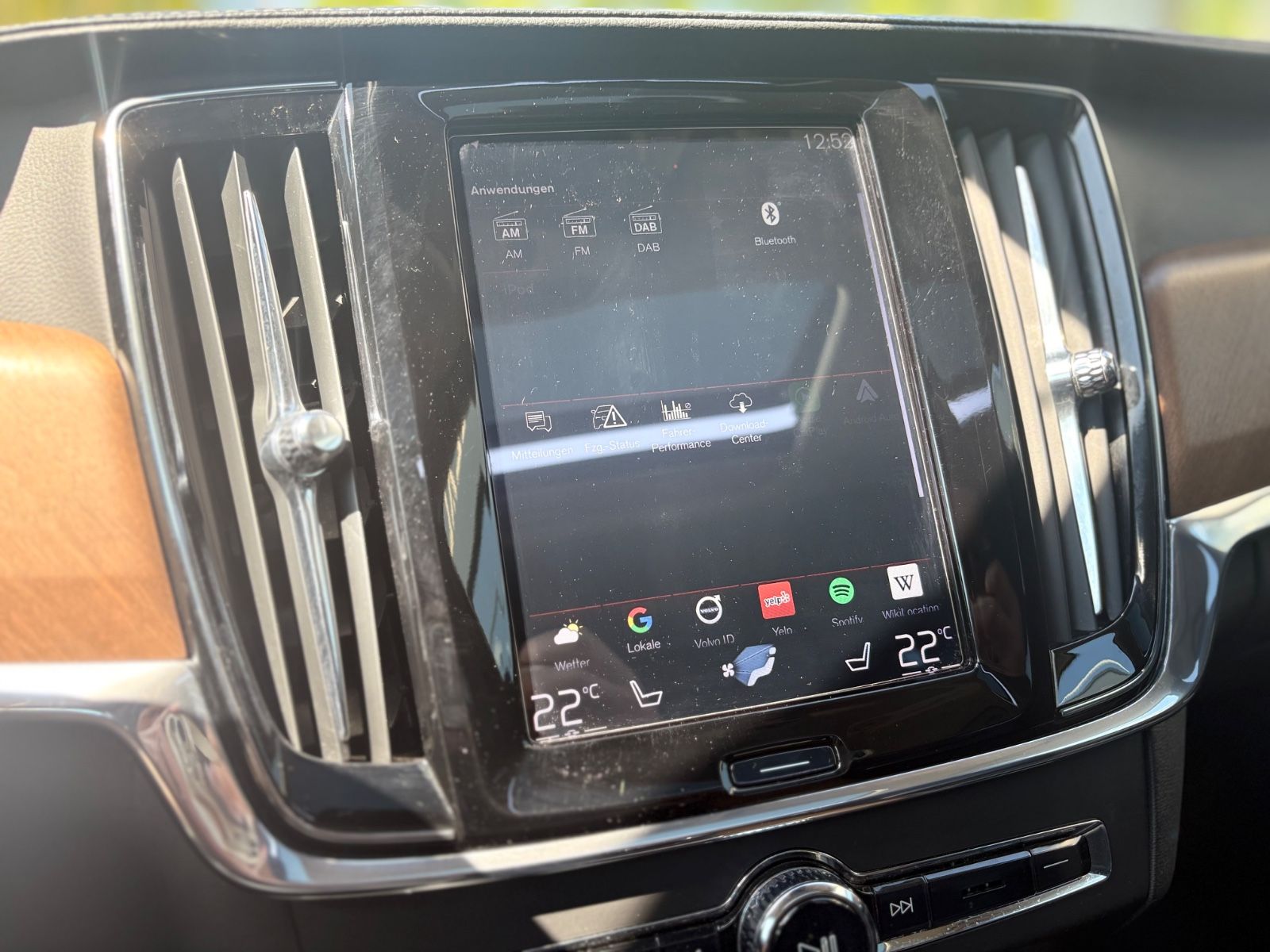 Fahrzeugabbildung Volvo S90 INSCRIPTION AWD *LED*NAVI*LEDER*SCHIEBEDACH*