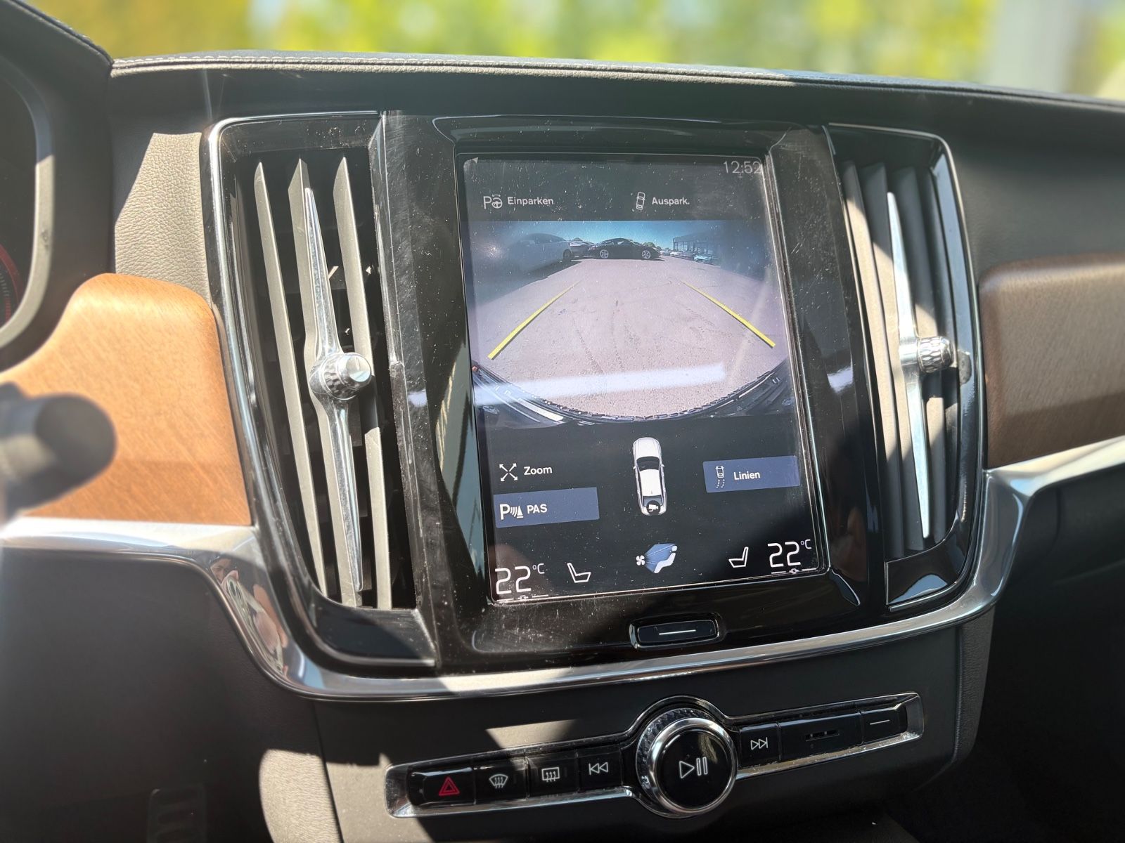 Fahrzeugabbildung Volvo S90 INSCRIPTION AWD *LED*NAVI*LEDER*SCHIEBEDACH*