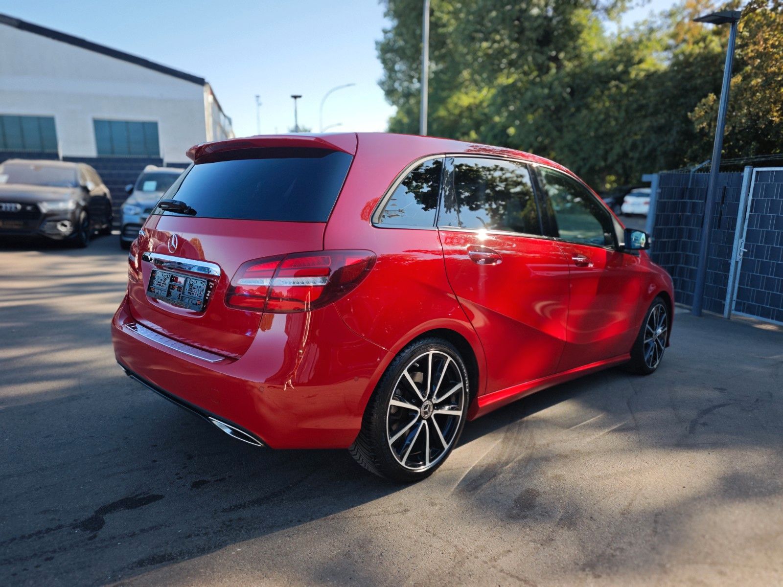 Fahrzeugabbildung Mercedes-Benz B 220 D EDITION*URBAN*AUTOMATIK*KAMERA*NIGHT*