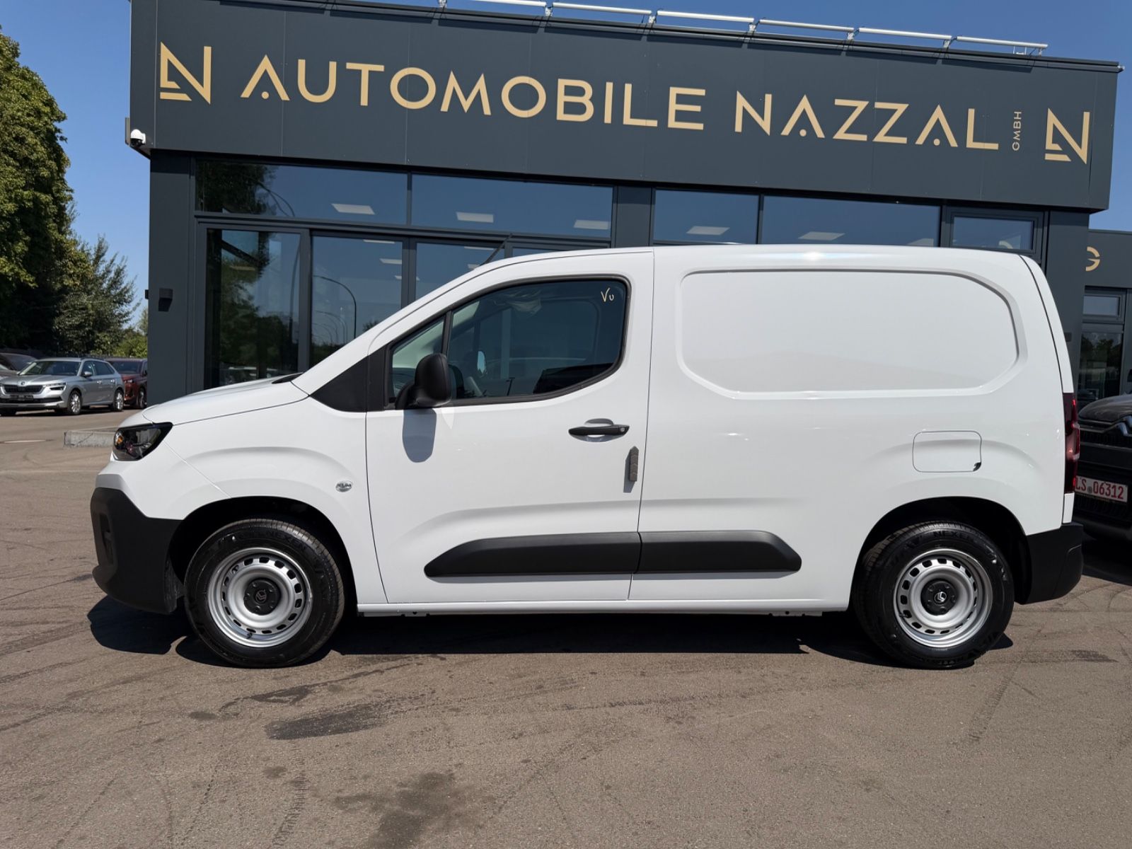 Fahrzeugabbildung Citroën BERLINGO KASTEN L1H1/M *JAHRESWAGEN*NAVI*KLIMA*