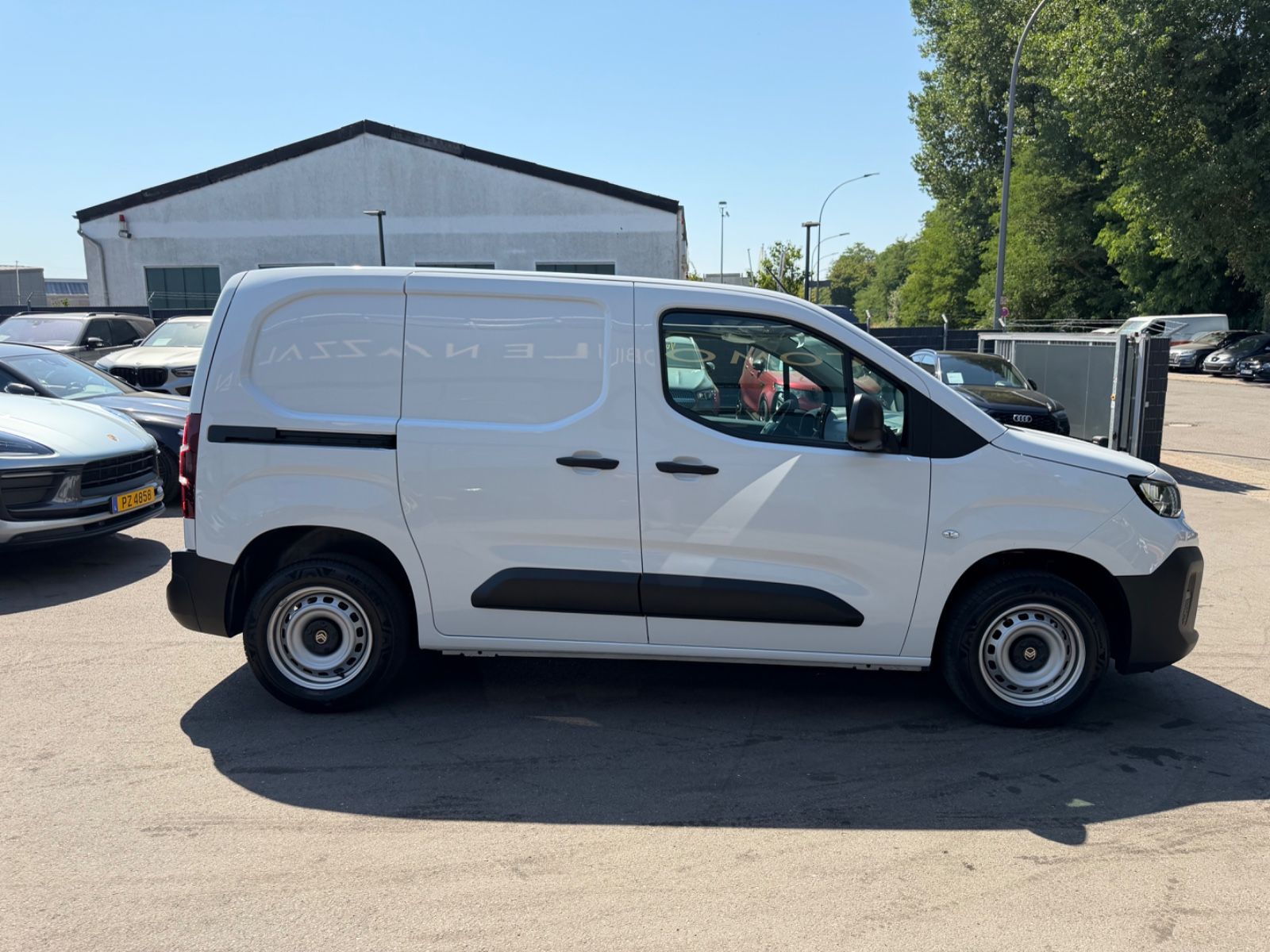 Fahrzeugabbildung Citroën BERLINGO KASTEN L1H1/M *JAHRESWAGEN*NAVI*KLIMA*