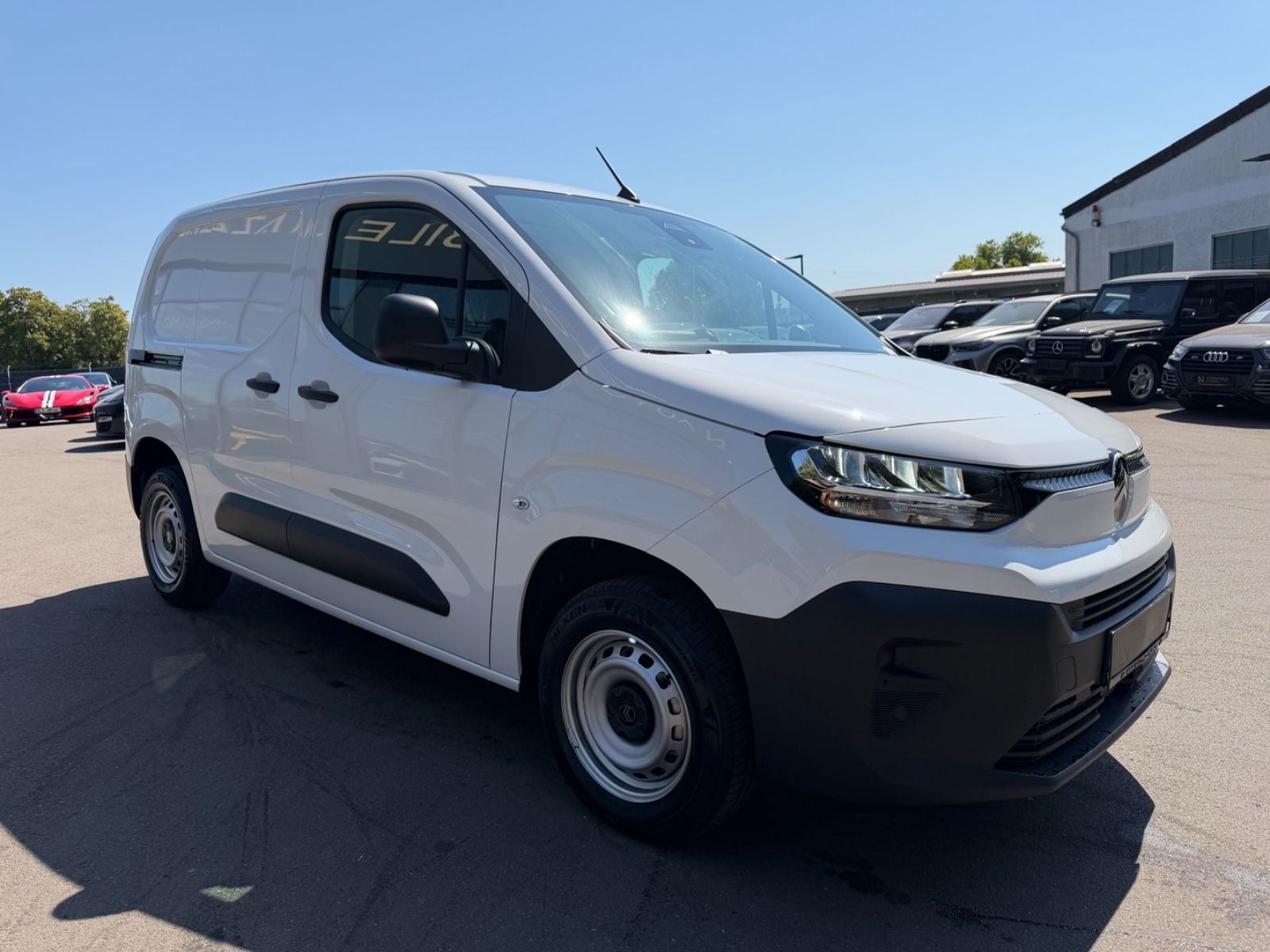 Fahrzeugabbildung Citroën BERLINGO KASTEN L1H1/M *JAHRESWAGEN*NAVI*KLIMA*