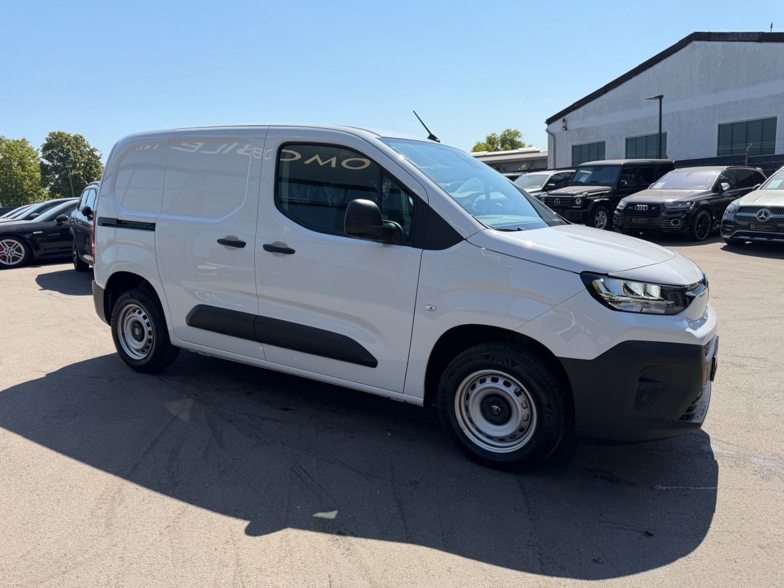 Fahrzeugabbildung Citroën BERLINGO KASTEN L1H1/M *JAHRESWAGEN*NAVI*KLIMA*