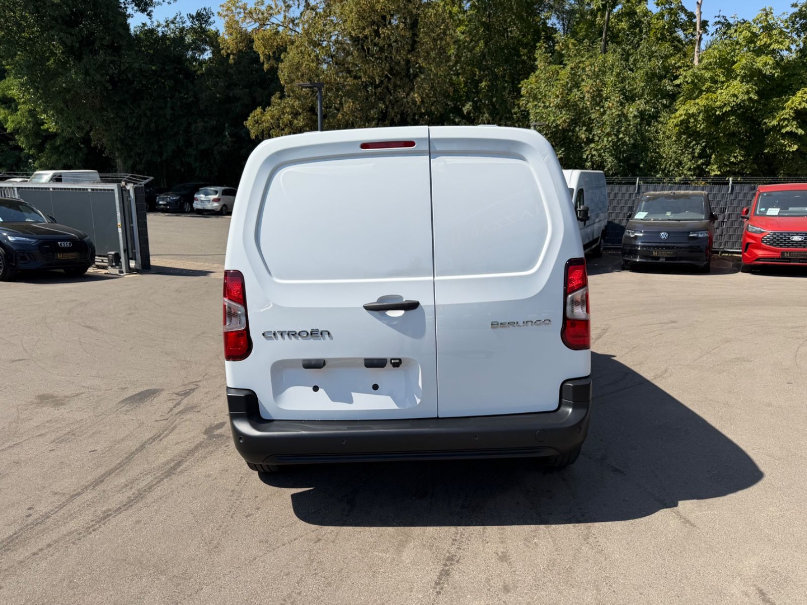 Fahrzeugabbildung Citroën BERLINGO KASTEN L1H1/M *JAHRESWAGEN*NAVI*KLIMA*