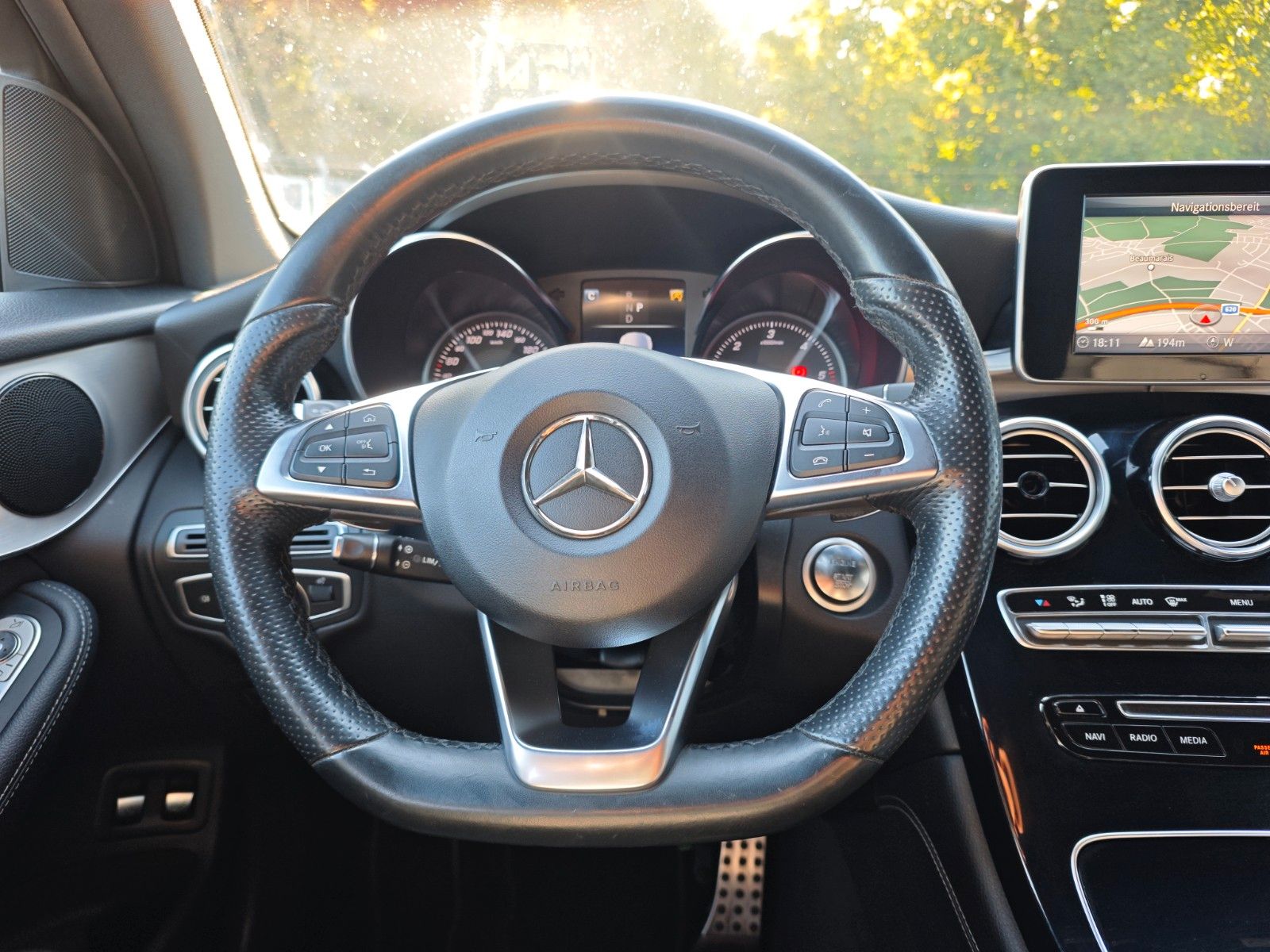 Fahrzeugabbildung Mercedes-Benz GLC250d COUPE 4M*AMG-LINE*NIGHT*KAMERA*LED*