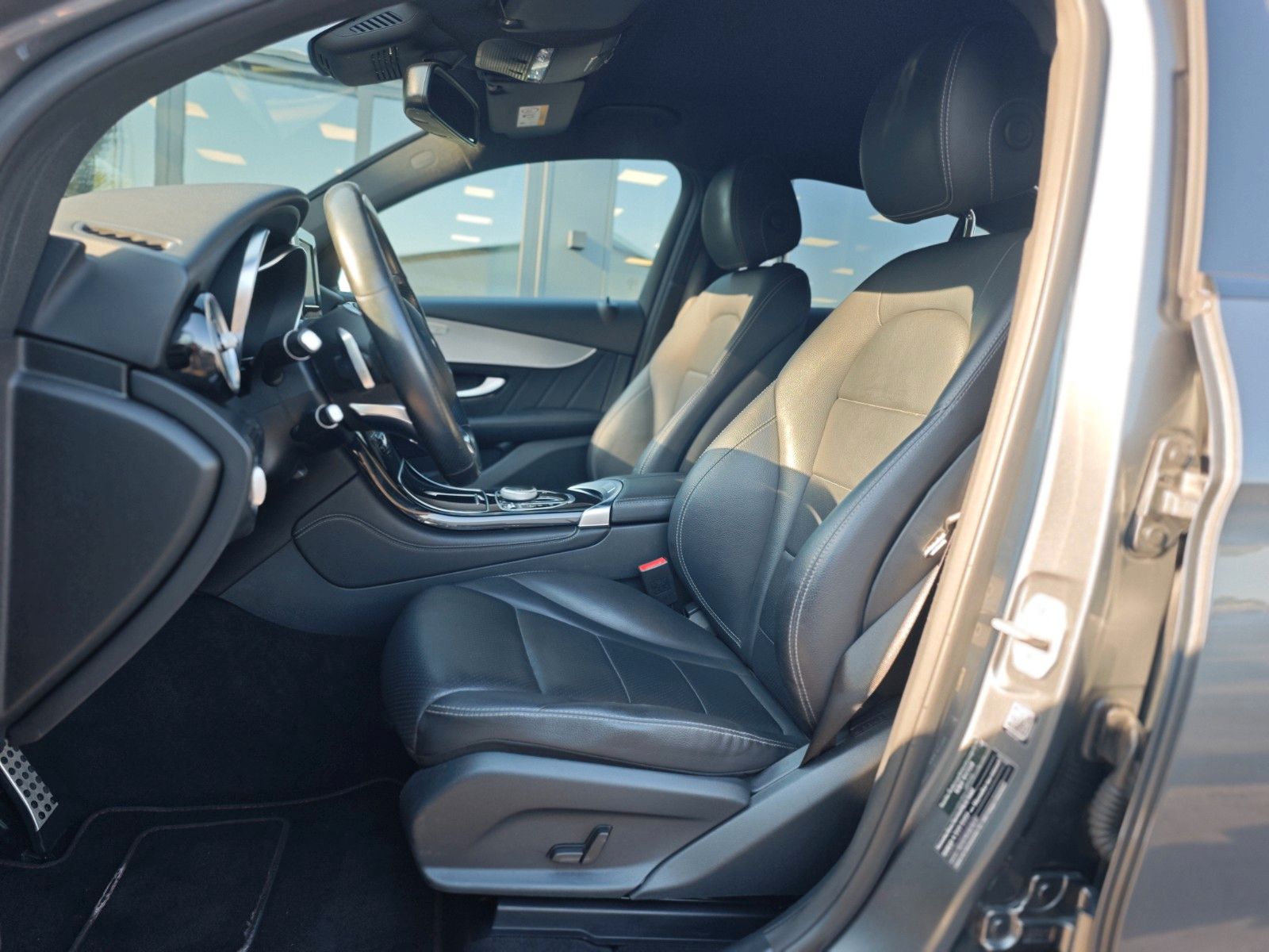 Fahrzeugabbildung Mercedes-Benz GLC250d COUPE 4M*AMG-LINE*NIGHT*KAMERA*LED*