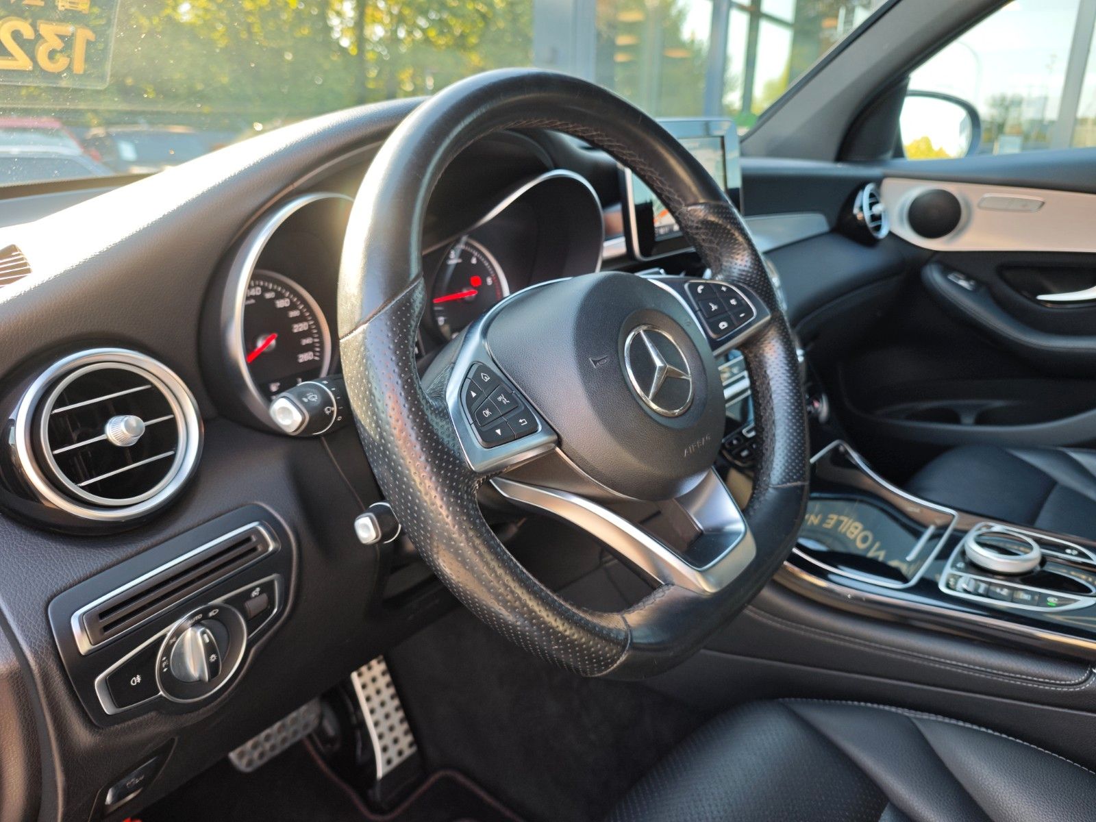 Fahrzeugabbildung Mercedes-Benz GLC250d COUPE 4M*AMG-LINE*NIGHT*KAMERA*LED*