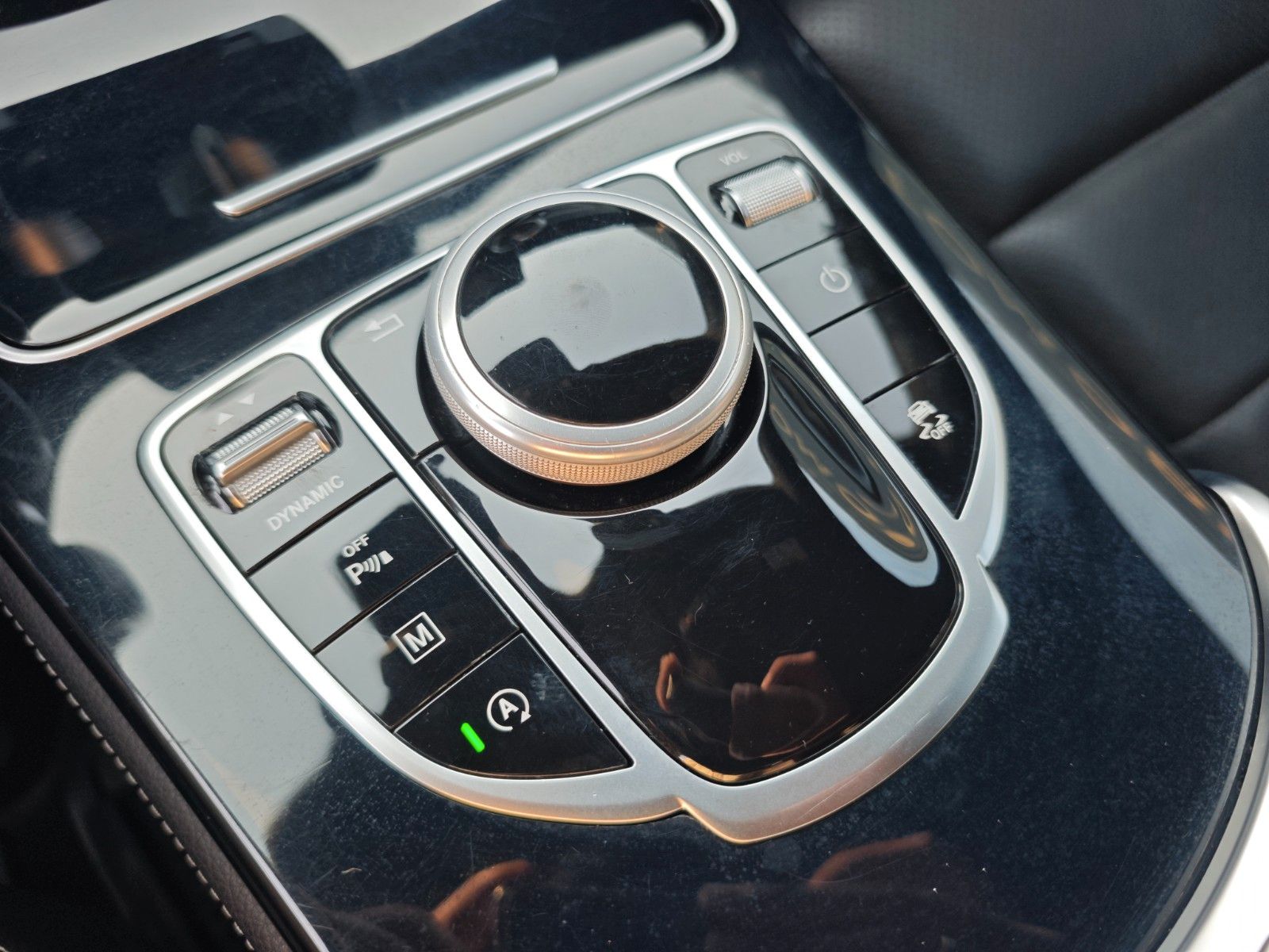 Fahrzeugabbildung Mercedes-Benz GLC250d COUPE 4M*AMG-LINE*NIGHT*KAMERA*LED*