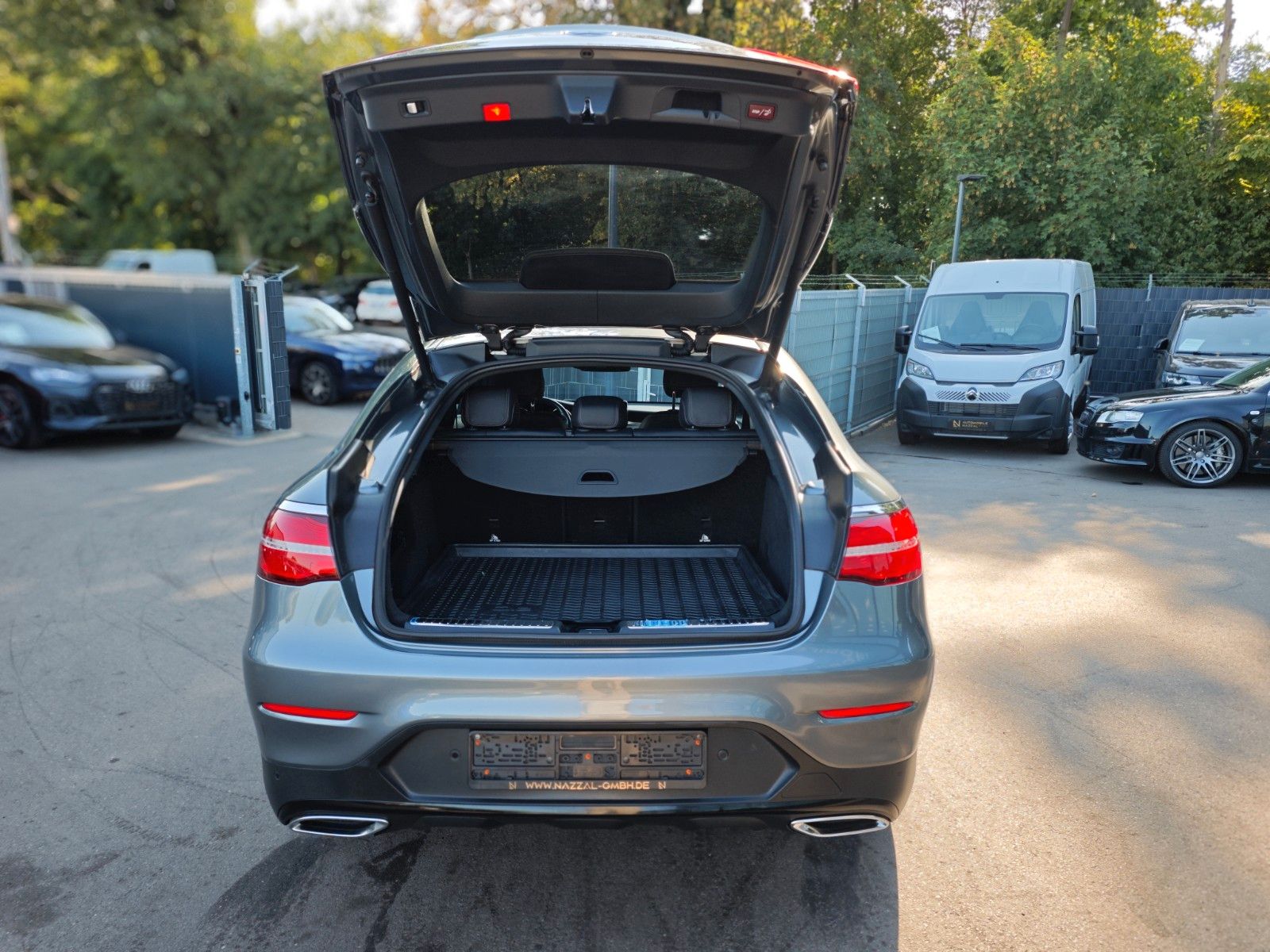Fahrzeugabbildung Mercedes-Benz GLC250d COUPE 4M*AMG-LINE*NIGHT*KAMERA*LED*