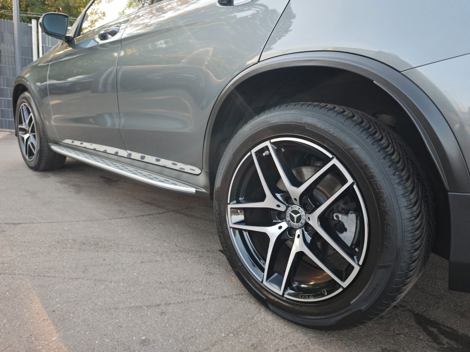 Fahrzeugabbildung Mercedes-Benz GLC250d COUPE 4M*AMG-LINE*NIGHT*KAMERA*LED*