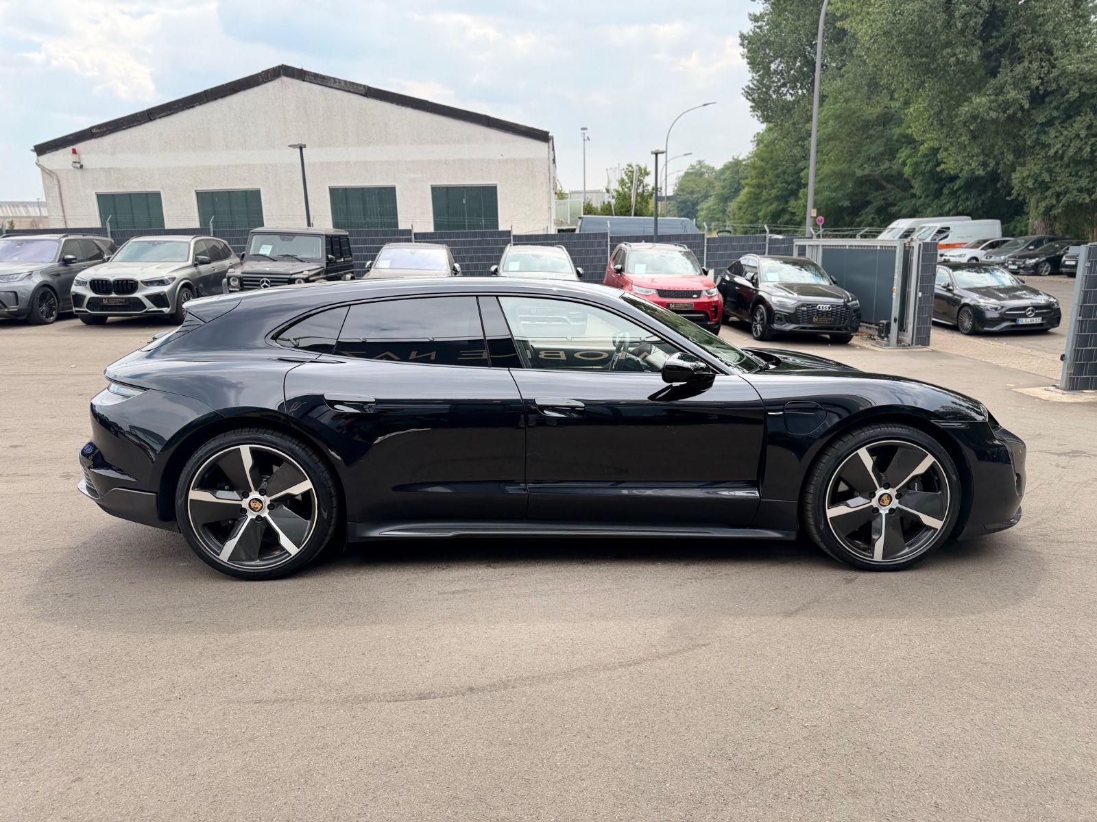 Fahrzeugabbildung Porsche TAYCAN SPORT TOURISMO GTS*CARBON*PANO*