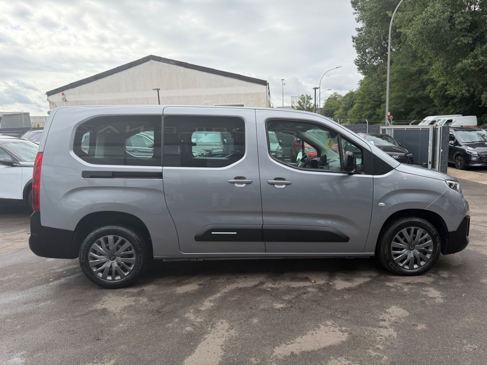 Fahrzeugabbildung Citroën BERLINGO PLUS XL LANG VERSION *FACELIFT*NAVI*KAM
