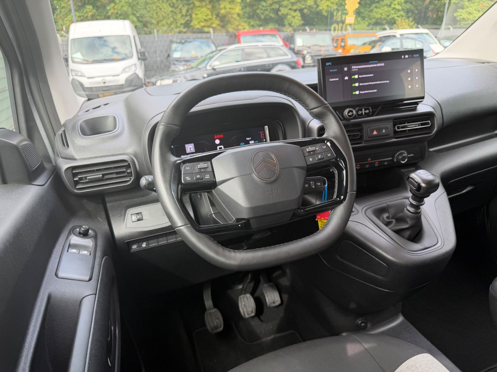 Fahrzeugabbildung Citroën BERLINGO PLUS XL LANG VERSION *FACELIFT*NAVI*KAM