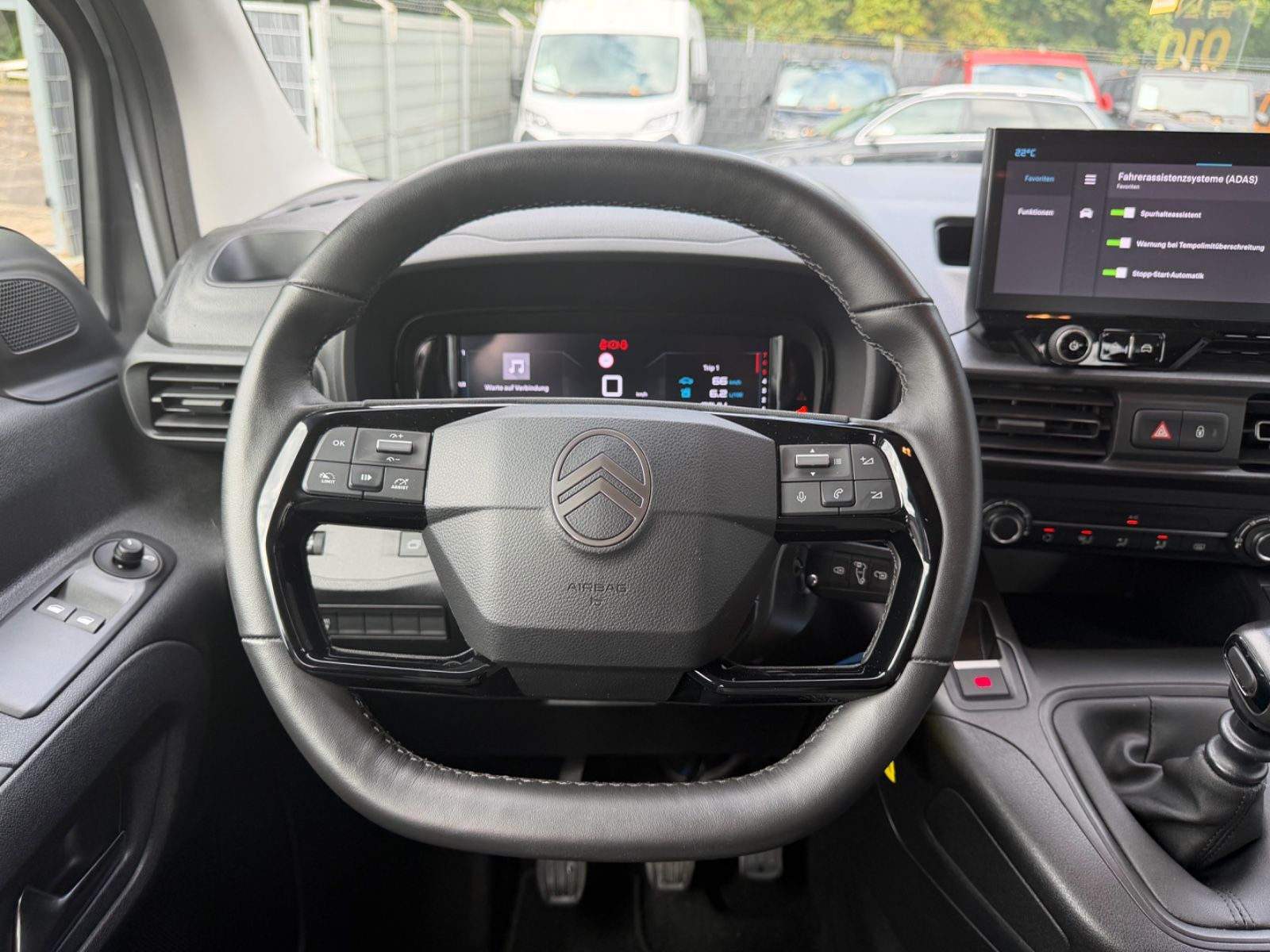 Fahrzeugabbildung Citroën BERLINGO PLUS XL LANG VERSION *FACELIFT*NAVI*KAM