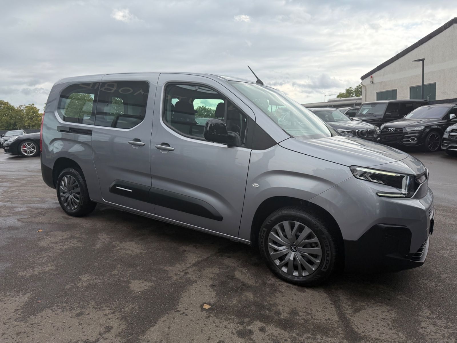 Fahrzeugabbildung Citroën BERLINGO PLUS XL LANG VERSION *FACELIFT*NAVI*KAM