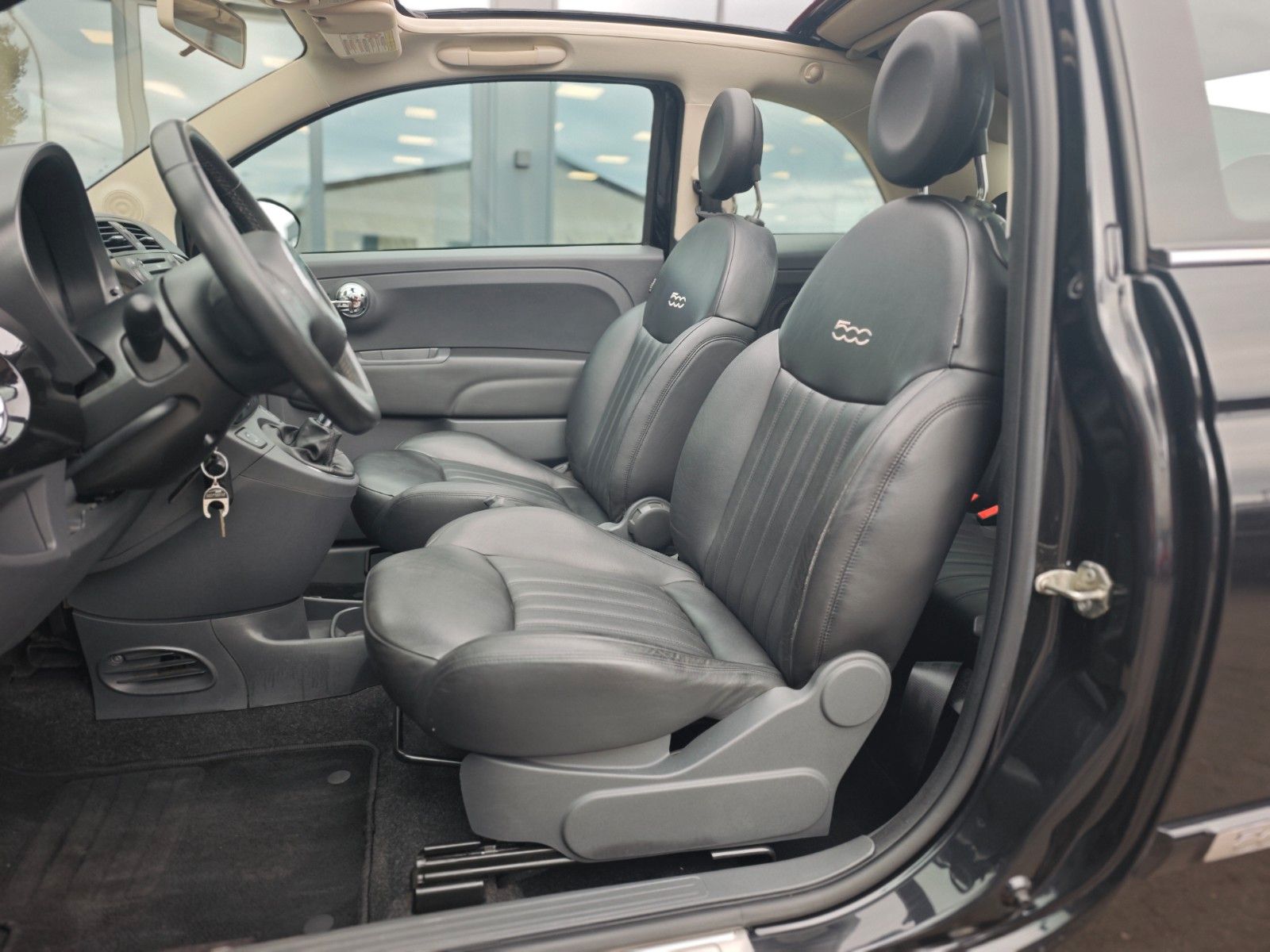 Fahrzeugabbildung Fiat 500C LOUNGE *CABRIO*LEDER*KLIMAAUTOMATIK*