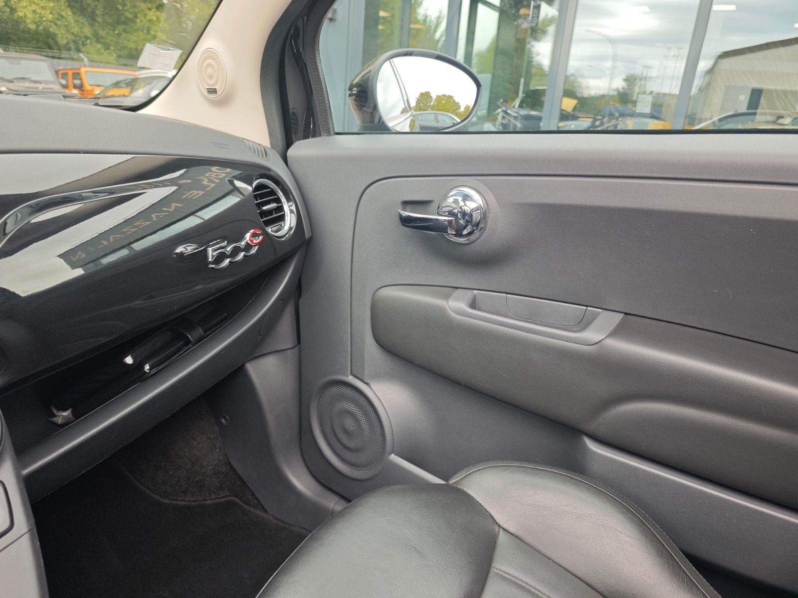 Fahrzeugabbildung Fiat 500C LOUNGE *CABRIO*LEDER*KLIMAAUTOMATIK*