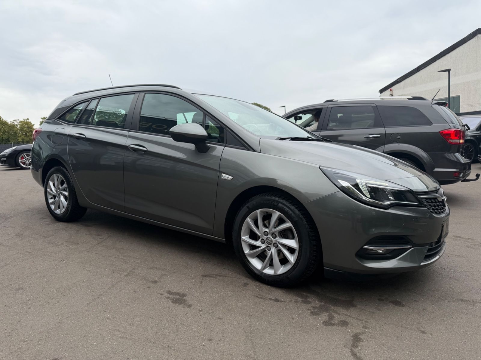Fahrzeugabbildung Opel ASTRA ST EDITION*AUT*1.HAND*KAMERA*NAVI*ALUS*