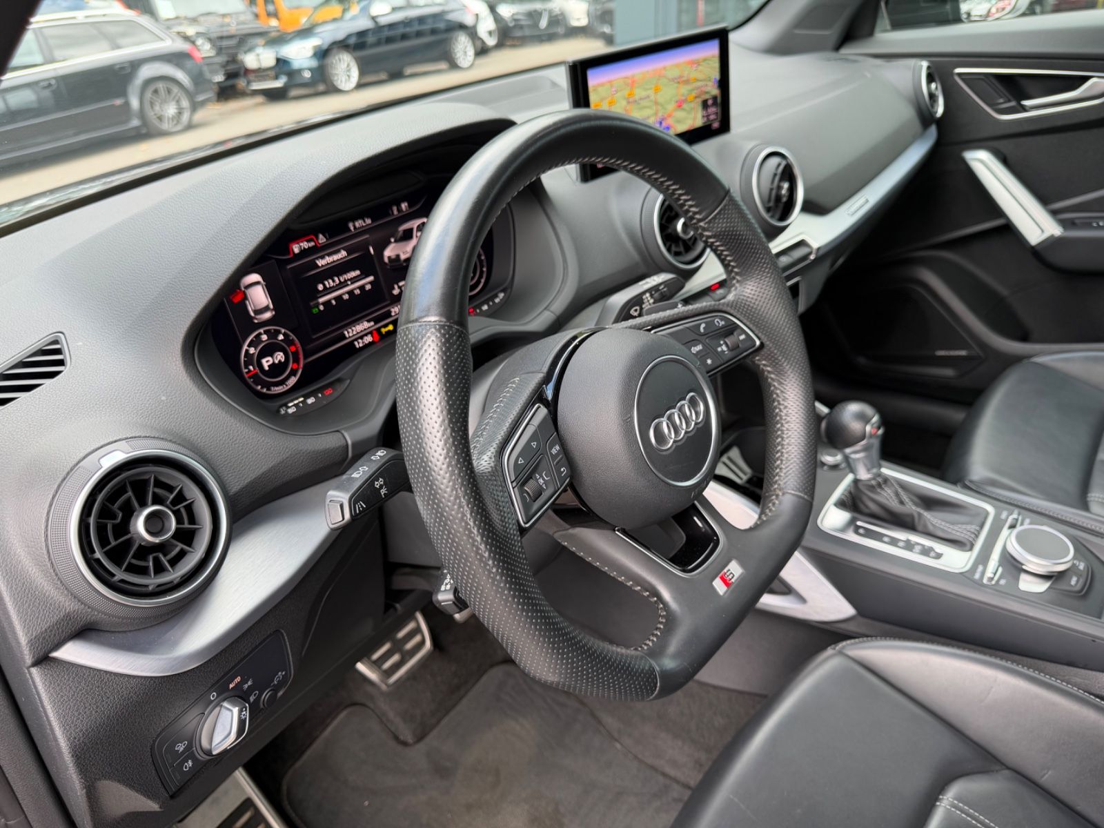 Fahrzeugabbildung Audi Q2 QUATTRO S-LINE-SPORT *AUTOMATIK*LED*NAVI*TOP*