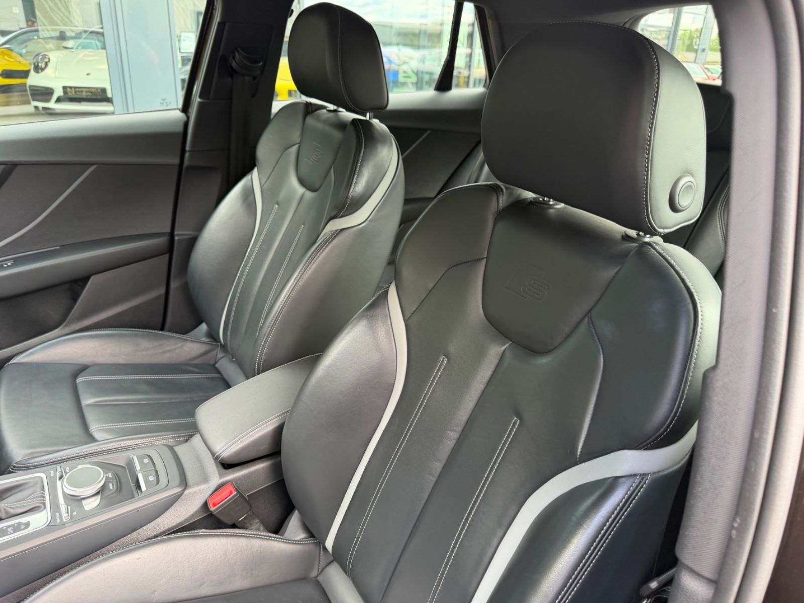 Fahrzeugabbildung Audi Q2 QUATTRO S-LINE-SPORT *AUTOMATIK*LED*NAVI*TOP*