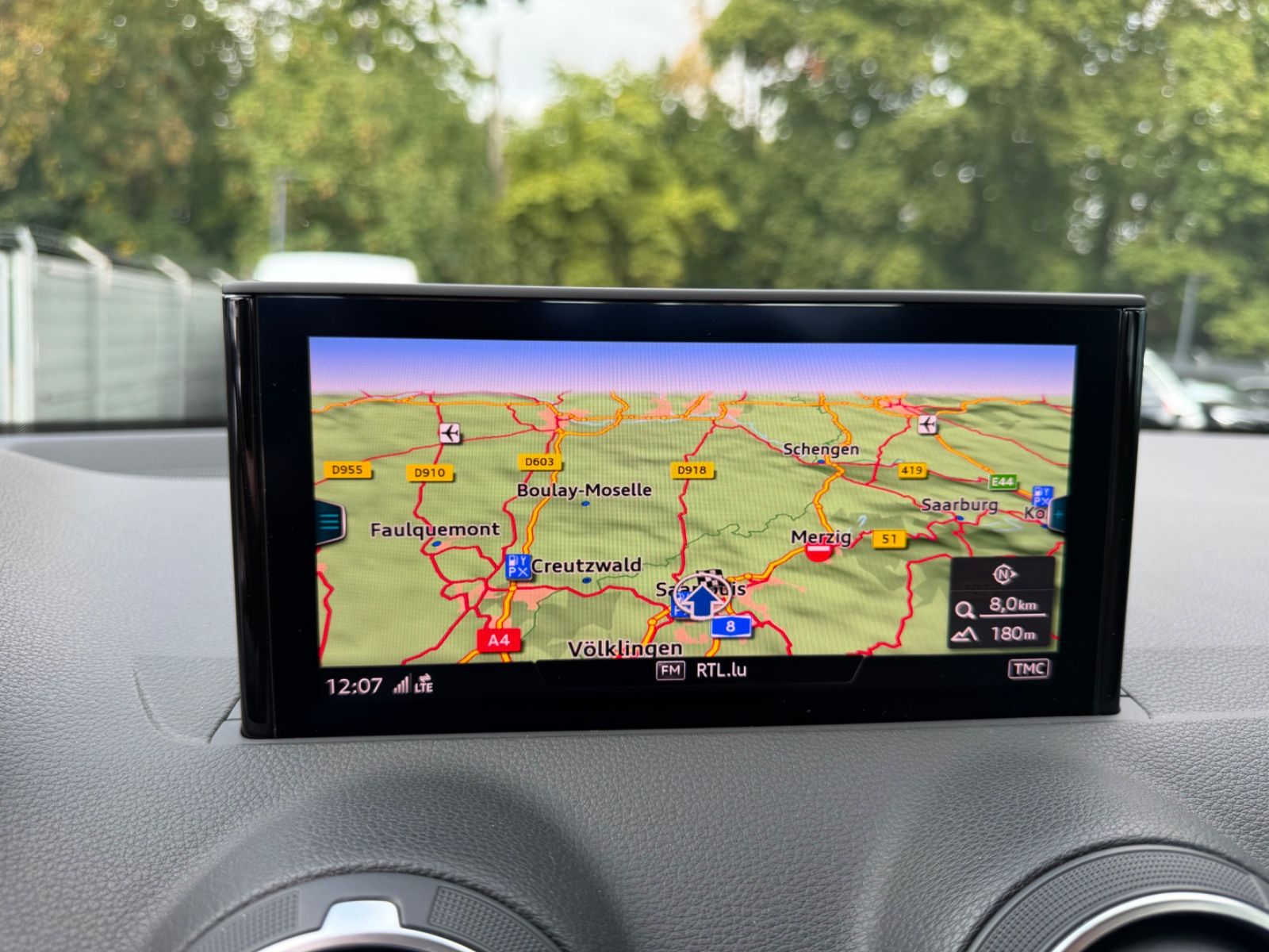 Fahrzeugabbildung Audi Q2 QUATTRO S-LINE-SPORT *AUTOMATIK*LED*NAVI*TOP*