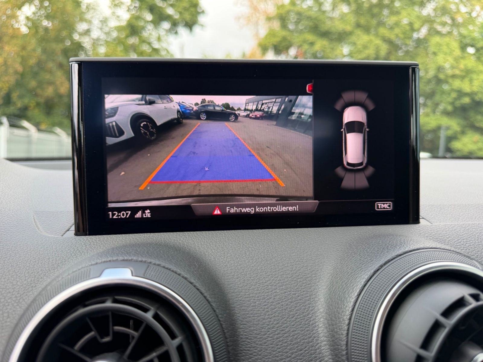 Fahrzeugabbildung Audi Q2 QUATTRO S-LINE-SPORT *AUTOMATIK*LED*NAVI*TOP*