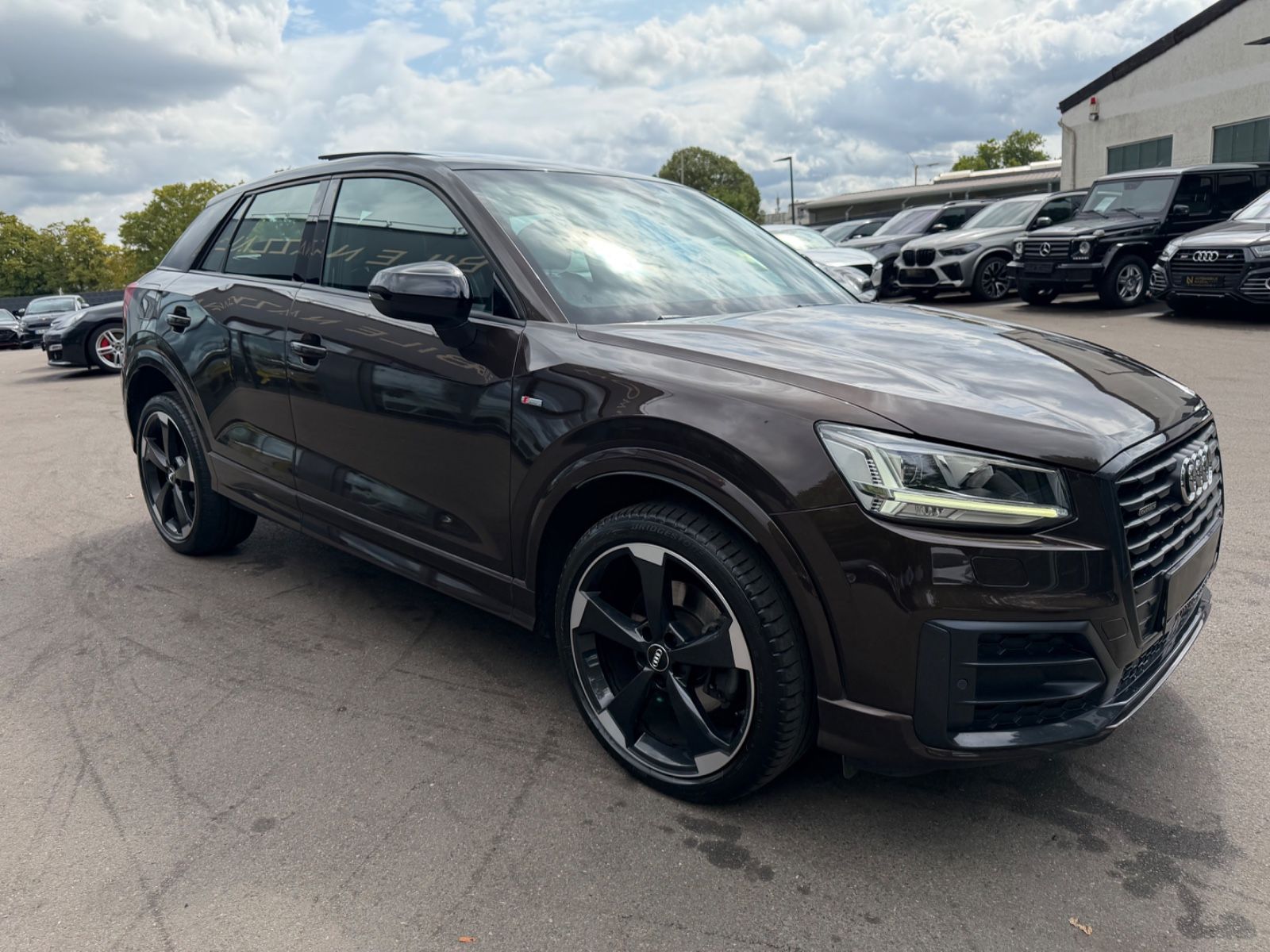 Fahrzeugabbildung Audi Q2 QUATTRO S-LINE-SPORT *AUTOMATIK*LED*NAVI*TOP*