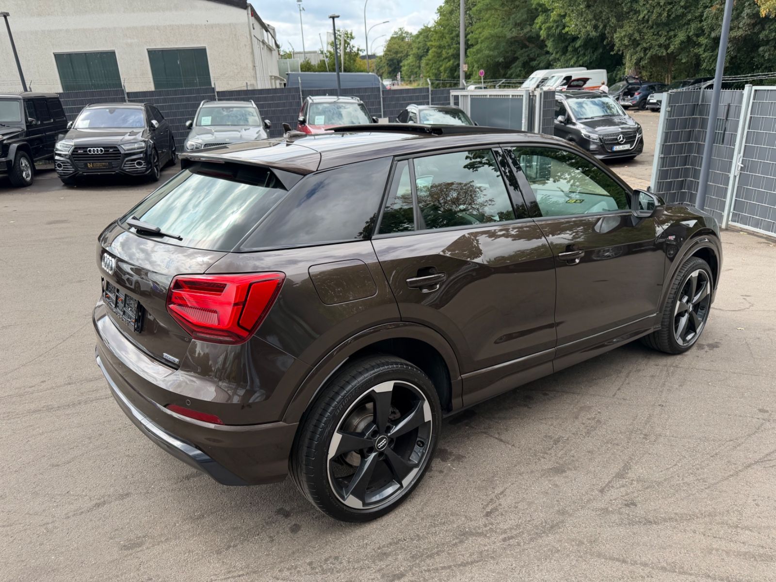 Fahrzeugabbildung Audi Q2 QUATTRO S-LINE-SPORT *AUTOMATIK*LED*NAVI*TOP*