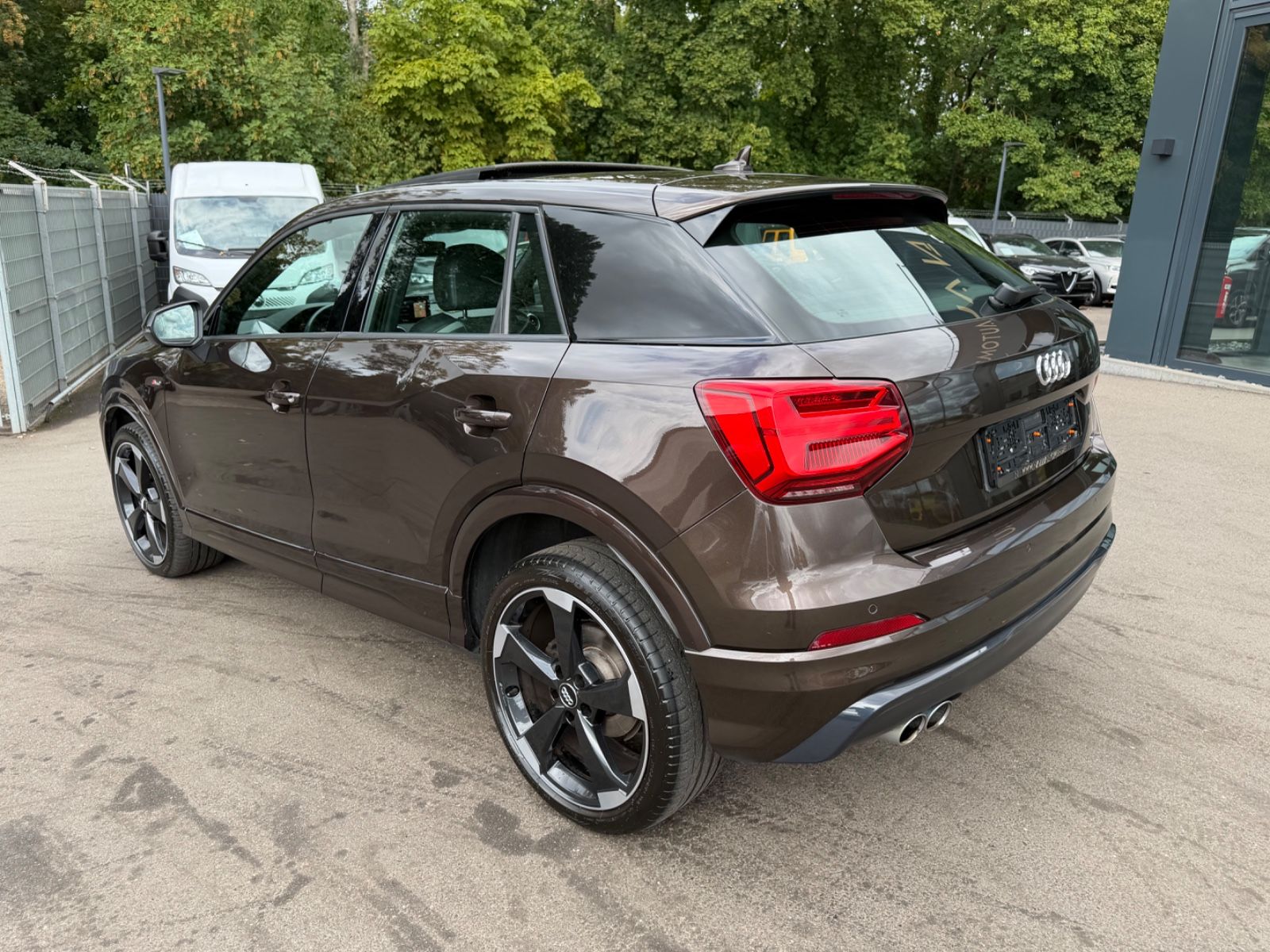 Fahrzeugabbildung Audi Q2 QUATTRO S-LINE-SPORT *AUTOMATIK*LED*NAVI*TOP*